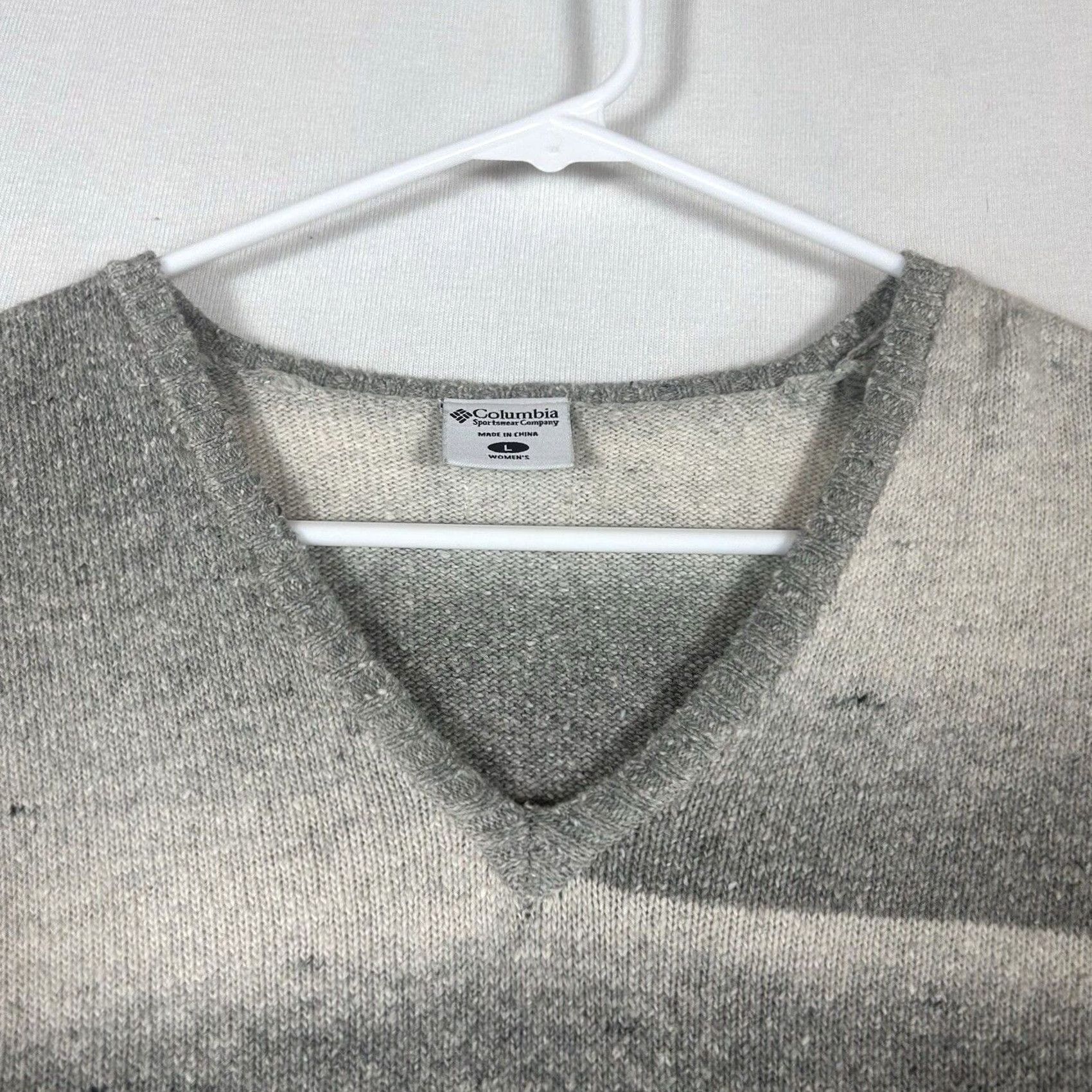Vintage Columbia Womens Large V-Neck Sweater Gray Striped Long Sleeve Cotton Knit Pullover Casual All Seasons Fashion 90s Y2k Mens Womens Girls Size L / US 10 / IT 46 - 2 Thumbnail