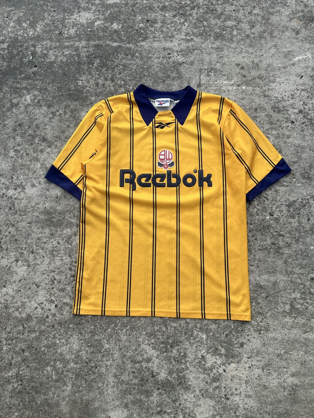 Reebok Vintage Reebok Big Logo Bolton Town 90s Soccer Jersey Style Size US XL / EU 56 / 4 - 1 Thumbnail