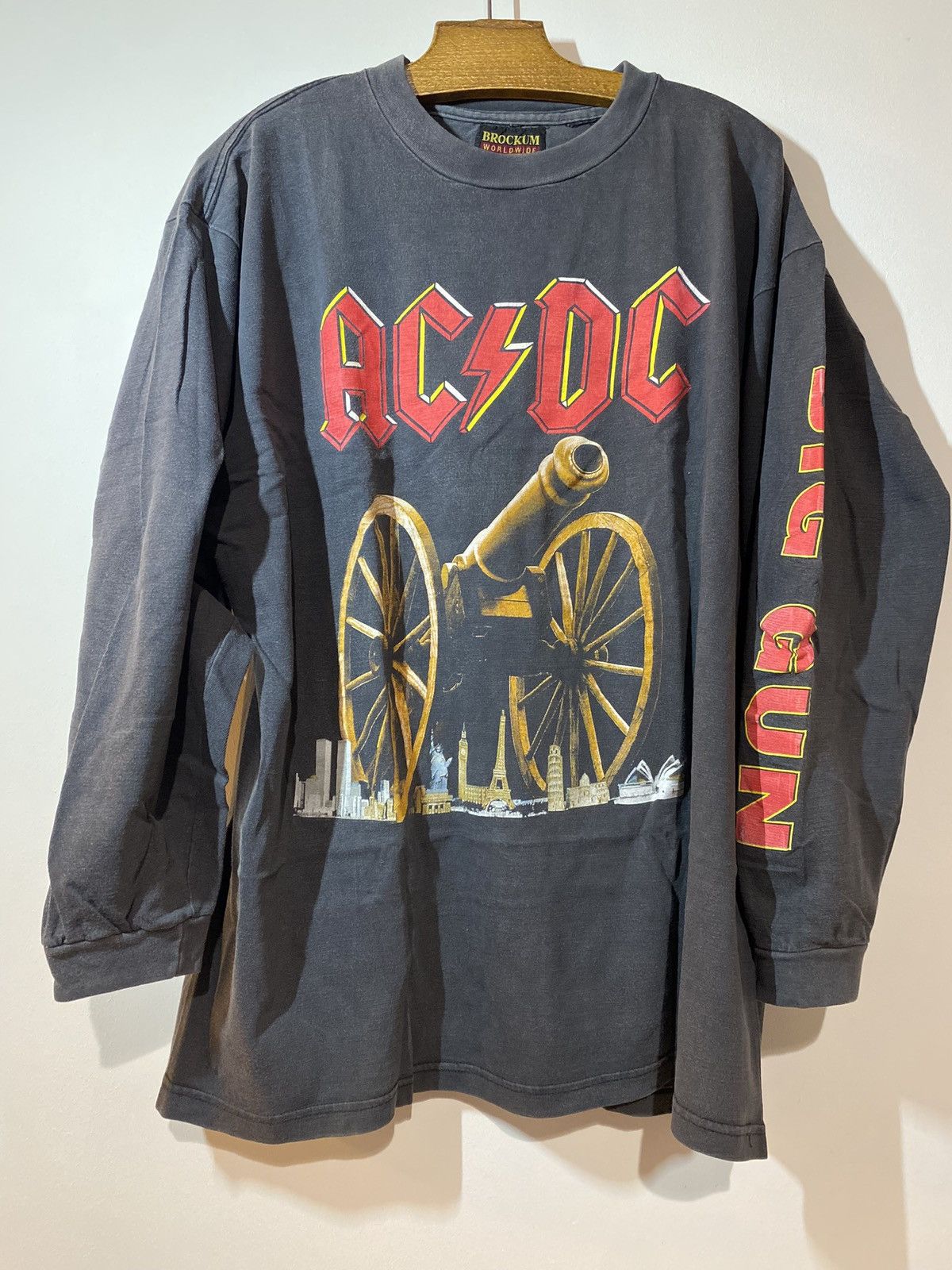 Band Tees × Vintage Vintage early 90s ACDC Big Gun Longsleeves rare Size US XL / EU 56 / 4 - 1 Thumbnail