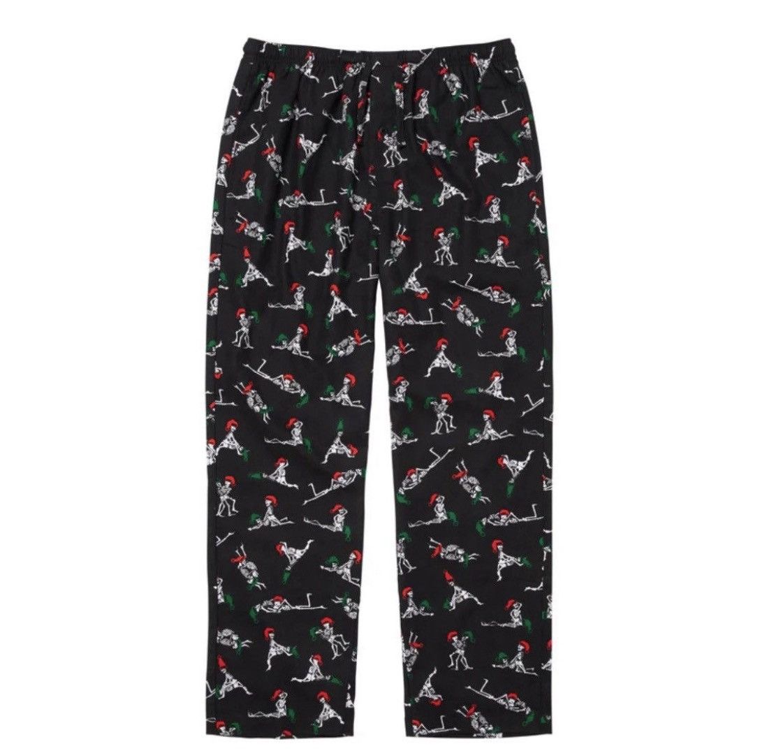 Hanes × Supreme Supreme FW25 Holiday Pajama Set Size US L / EU 52-54 / 3 - 6 Thumbnail