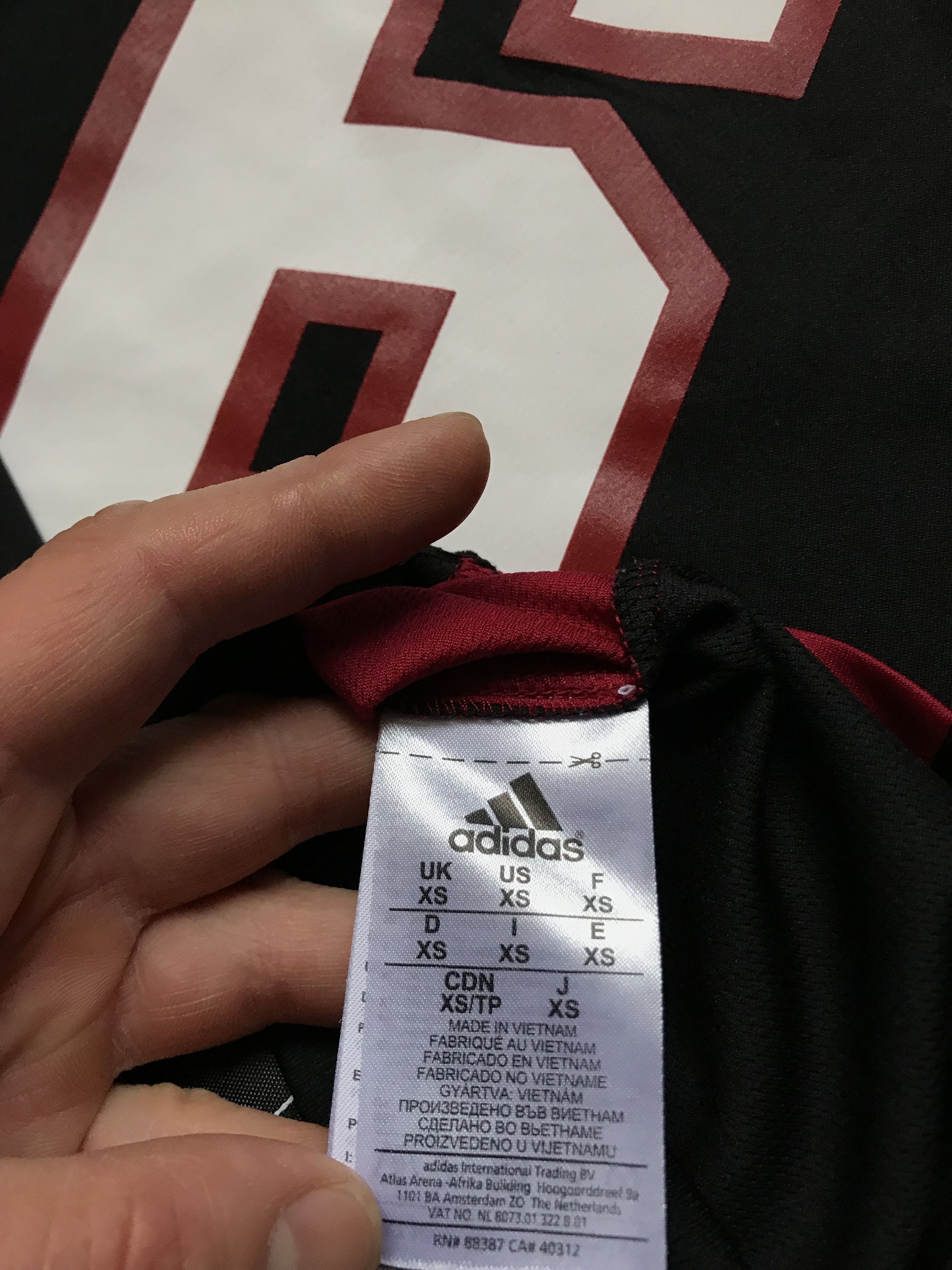 Adidas × NBA × Vintage Adidas Vintage Miami Heat LeBron James #6 Jersey Size US XS / EU 42 / 0 - 8 Thumbnail