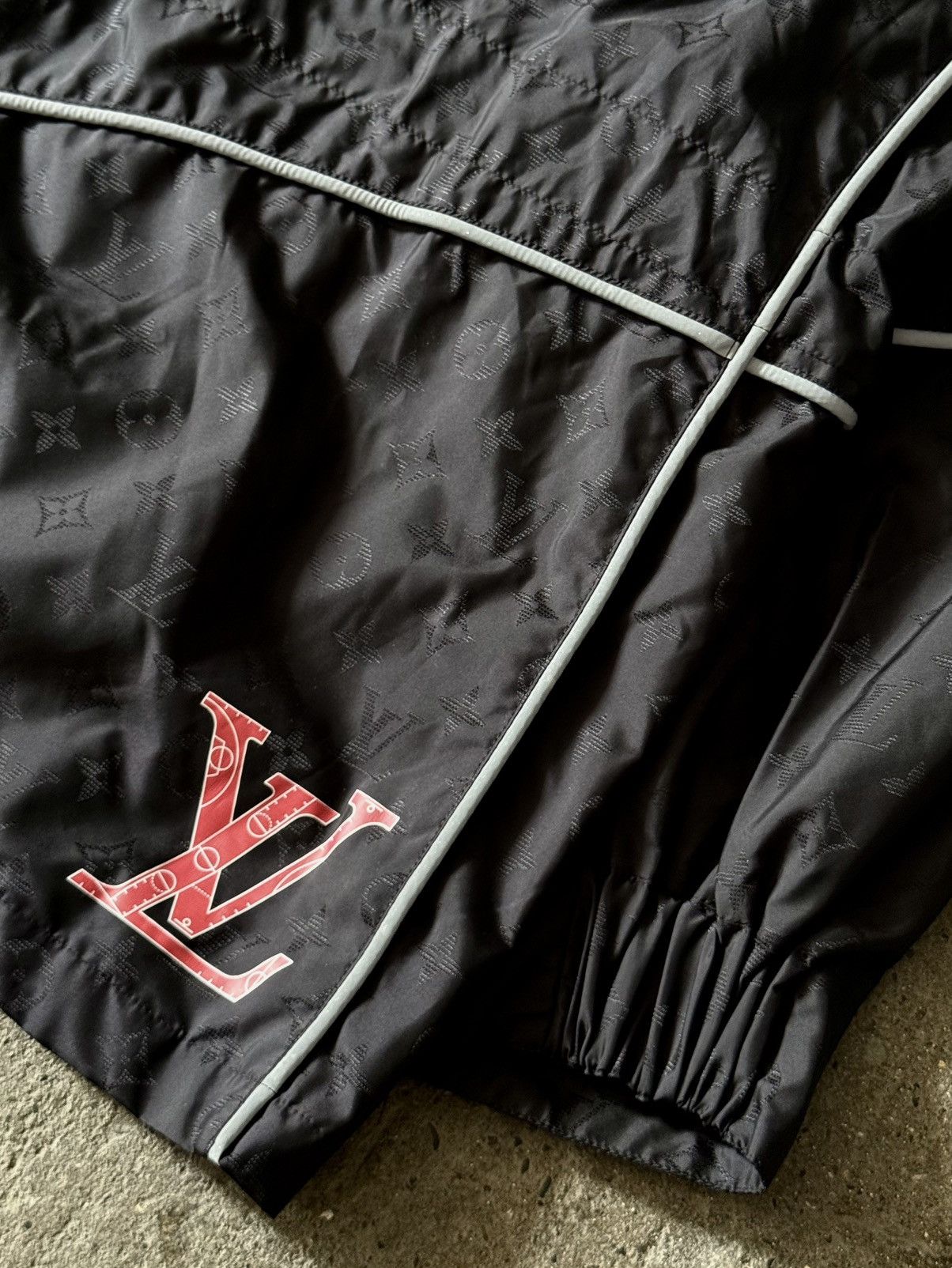 Louis Vuitton Louis Vuitton - Virgil Abloh - NBA - Parka Monogram Jacket Size US L / EU 52-54 / 3 - 2 Thumbnail