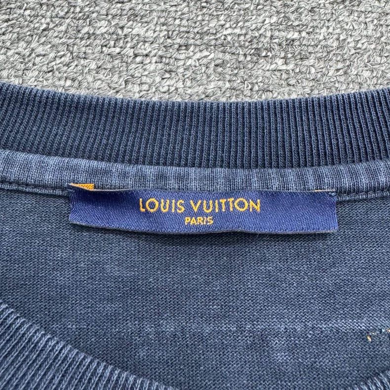 Louis Vuitton Louis Vuitton Instruction Short Sleeve Size US M / EU 48-50 / 2 - 2 Thumbnail