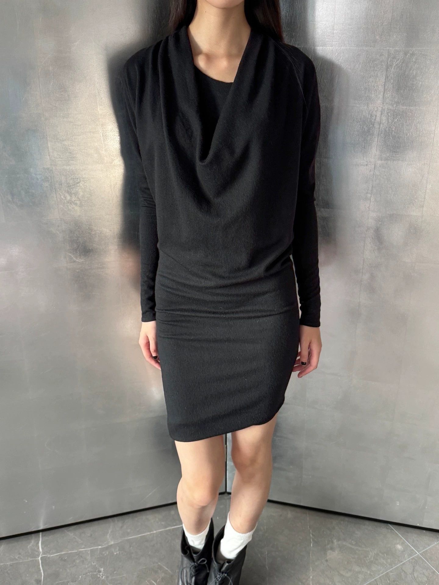 Helmut Lang Helmut Lang Vintage Wool Turtleneck Batwing Dress Size P Size M / US 6-8 / IT 42-44 - 1 Thumbnail