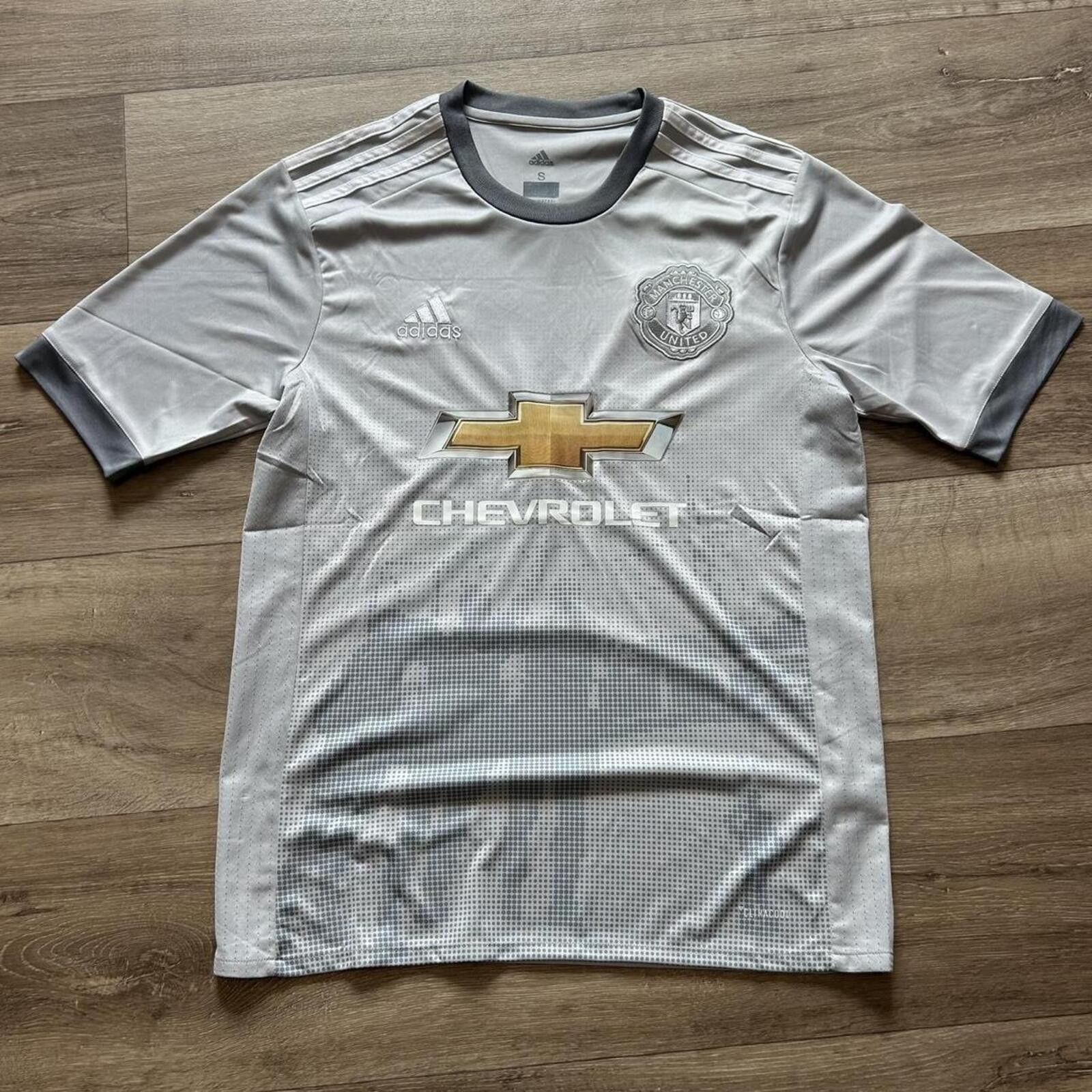 Adidas Adidas Men's Grey and Blue Tshirt Size US S / EU 44-46 / 1 - 1 Thumbnail