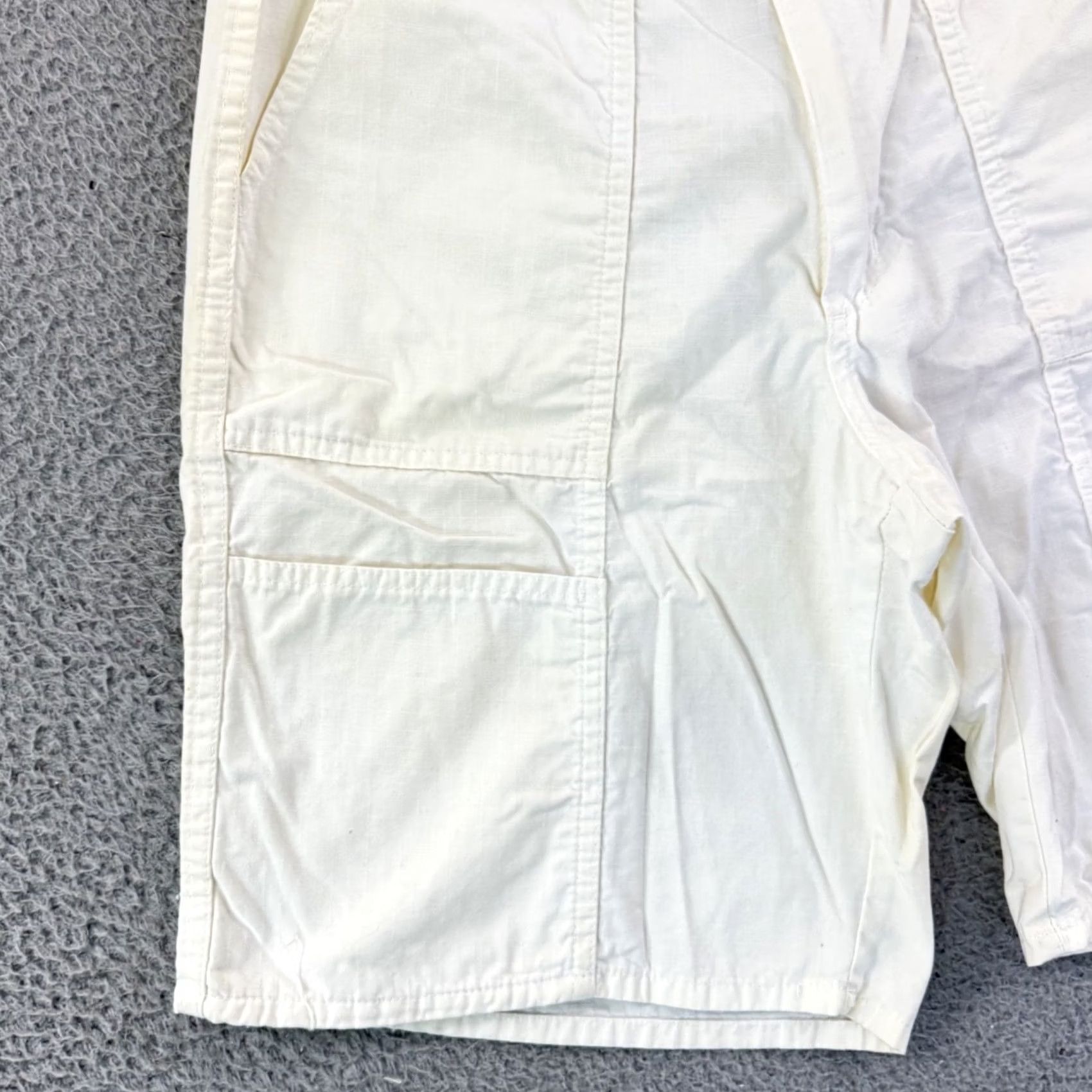 Ocean Pacific VINTAGE Ocean Pacific Shorts Mens 34 White Beach 80s Khaki Surf Skate Outdoor 9" Pants Chino Pockets 5-Pocket Design Cotton White 80s Mens Size US 34 / EU 50 - 3 Thumbnail
