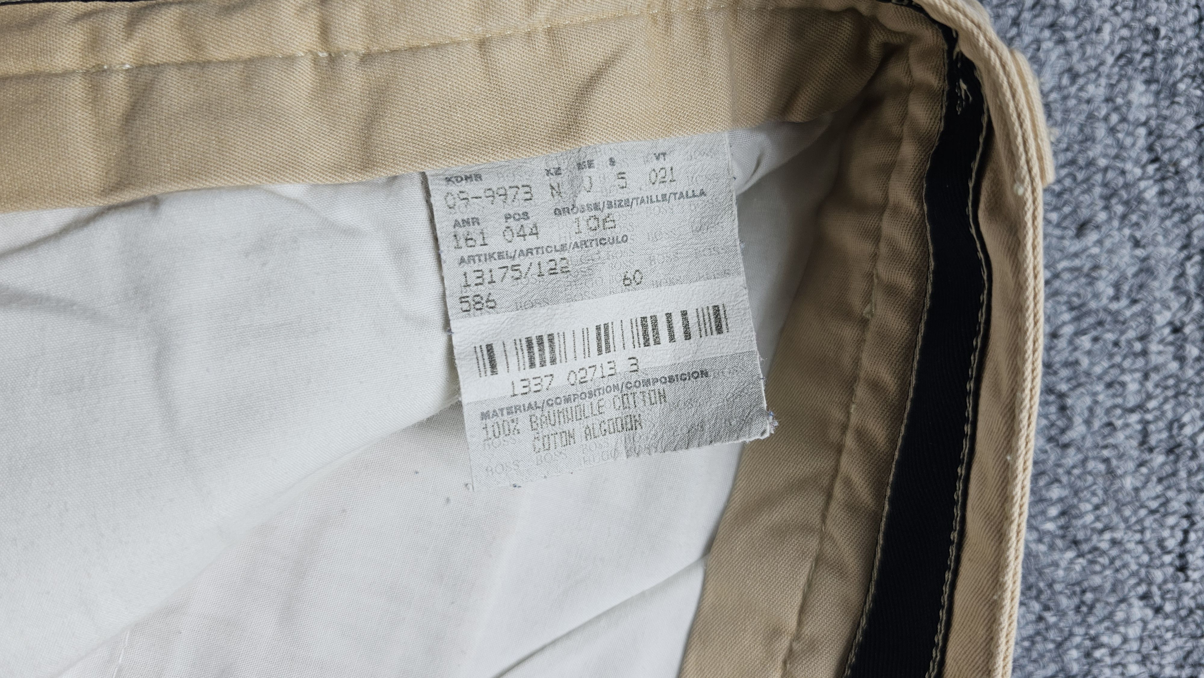 Hugo Boss × Vintage Vintage 90s Hugo Boss Pleated Chinos Beige Size US 34 / EU 50 - 7 Thumbnail