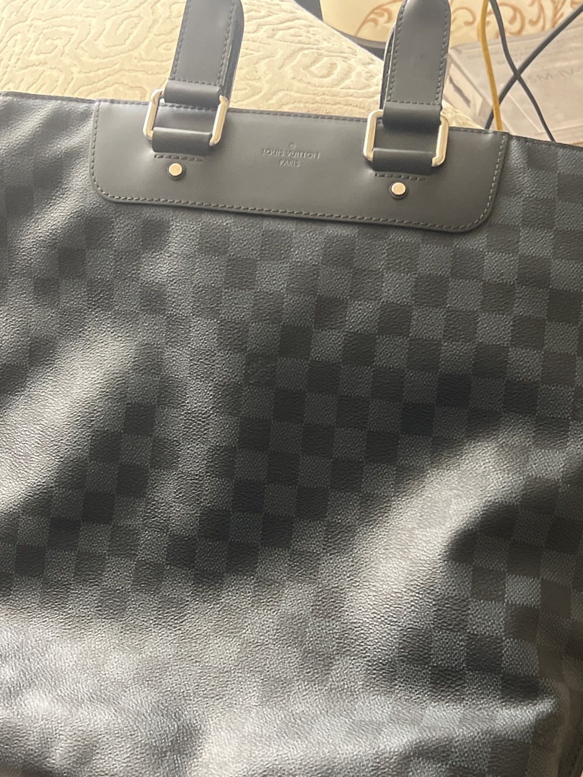 Louis Vuitton men cross bag authentic