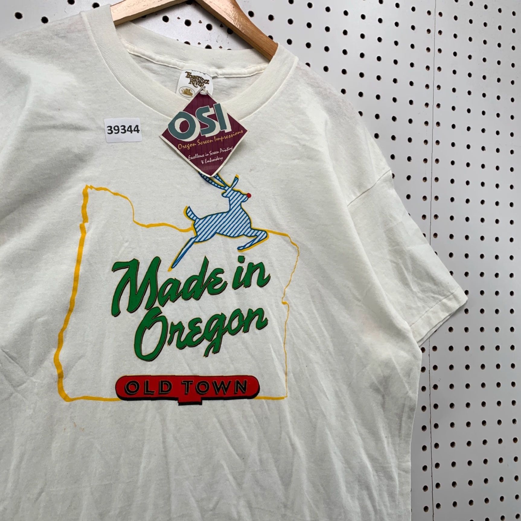 Vintage Vintage 90s Oregon Old Town T-Shirt Men XL White Graphic Print Made in USA Size US XL / EU 56 / 4 - 5 Thumbnail