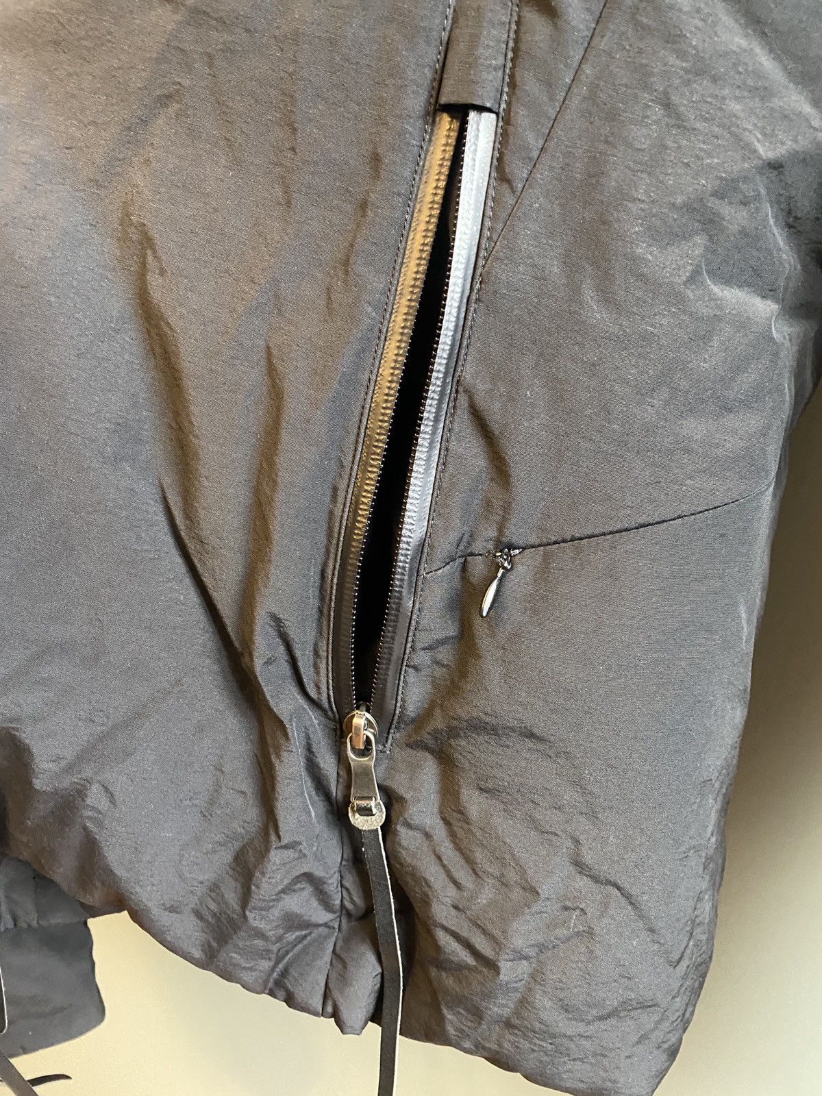 The Viridi-anne Iconic TVA hooded down jacket JP4 Size US L / EU 52-54 / 3 - 12 Thumbnail