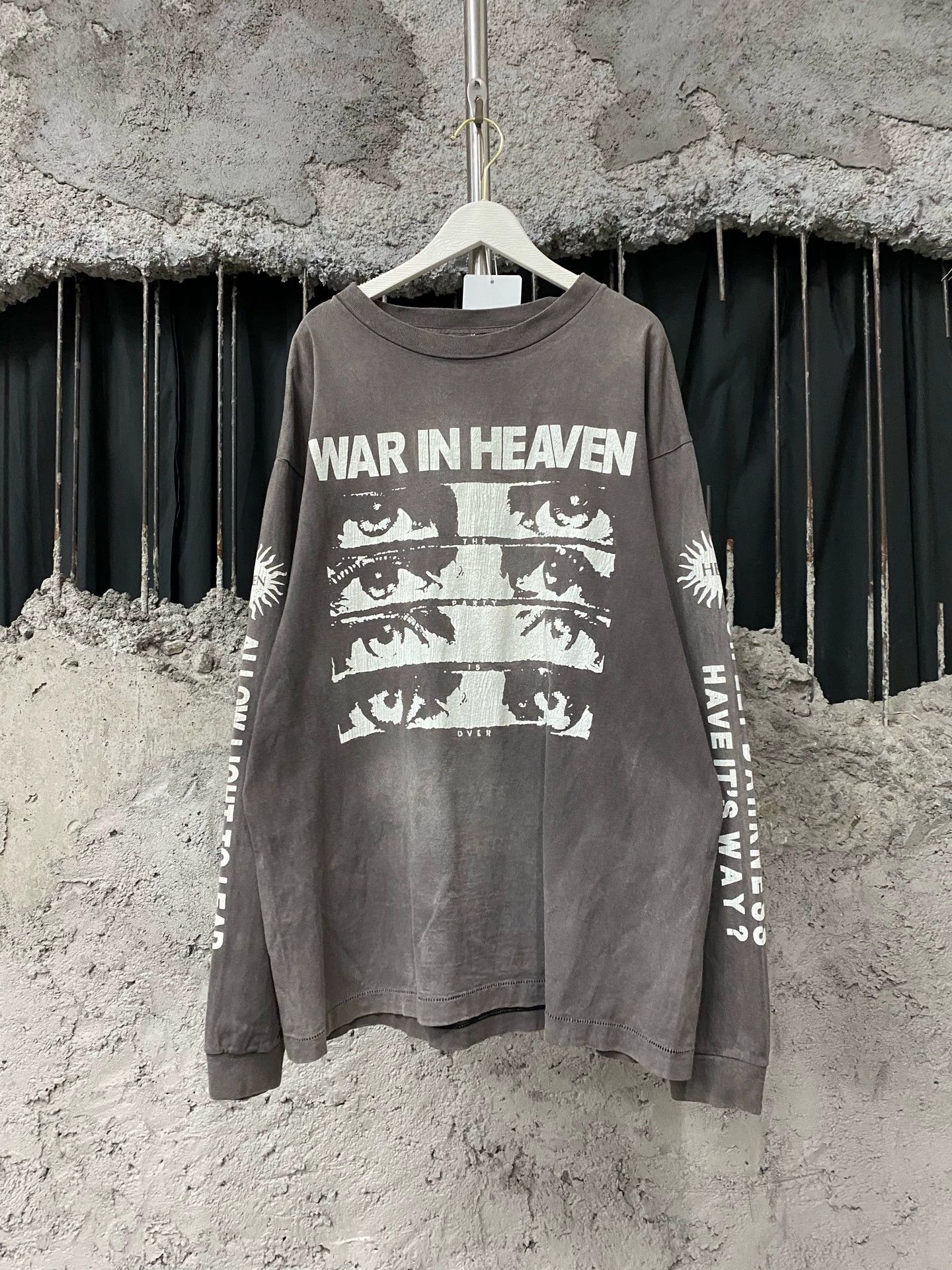 Le Mont Saint Michel Saint Michael 4-Eye Cracked Washed Eyes LS S Size US L / EU 52-54 / 3 - 1 Thumbnail