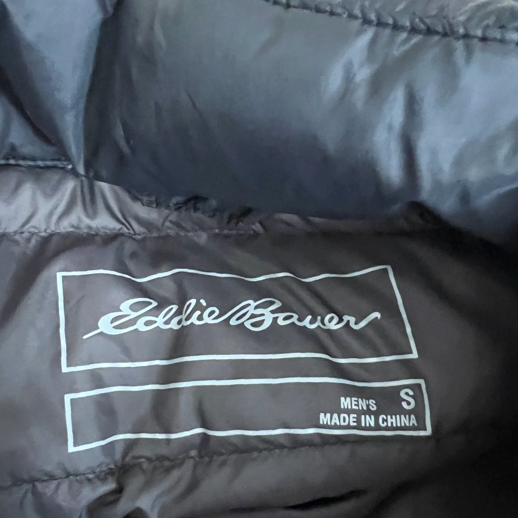Eddie Bauer VINTAGE? No. Eddie Bauer Down Puffer Vest Men Small Black Nylon Outdoor Comfort Classic Size US S / EU 44-46 / 1 - 6 Thumbnail
