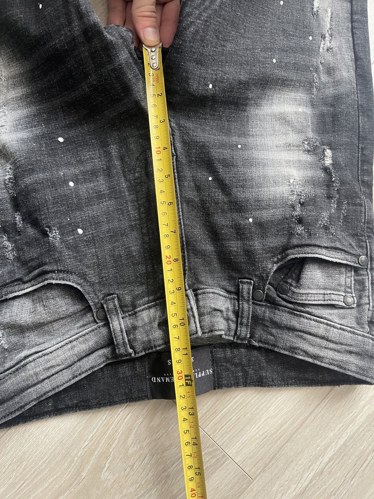 Supply & Demand Supply & Demand NYC Distressed Paint Splatter Jeans W30 Size US 30 / EU 46 - 14 Thumbnail