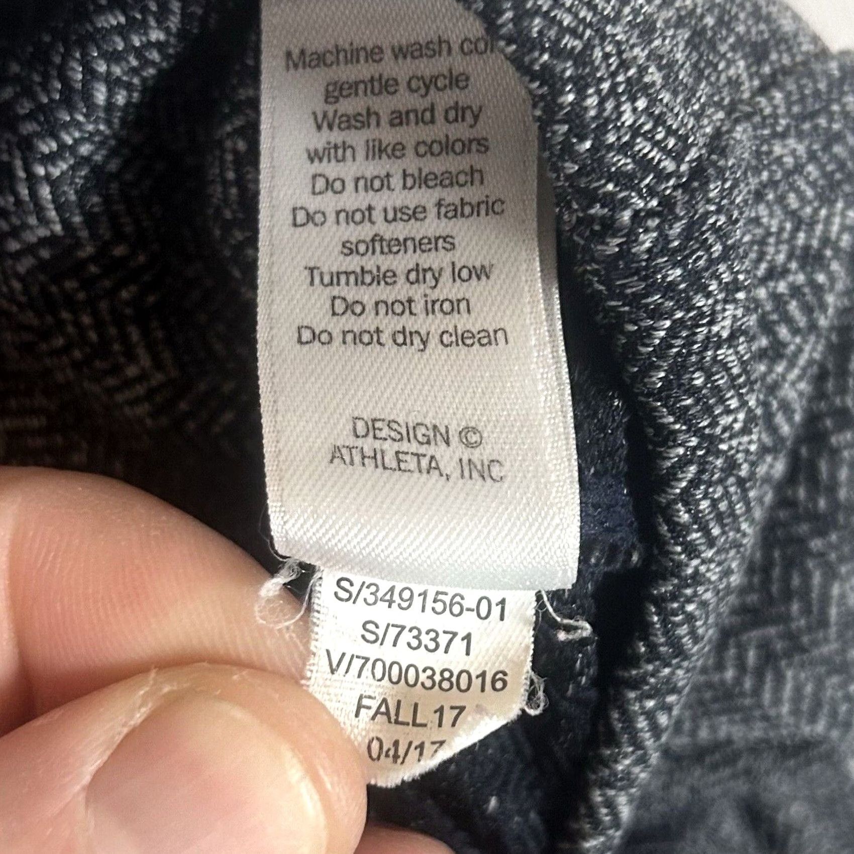 Athleta VINTAGE Athleta Herringbone Metro High Waisted Leggings Womens Small Gray Stretch Pocket Size 32" / US 10 / IT 46 - 4 Thumbnail