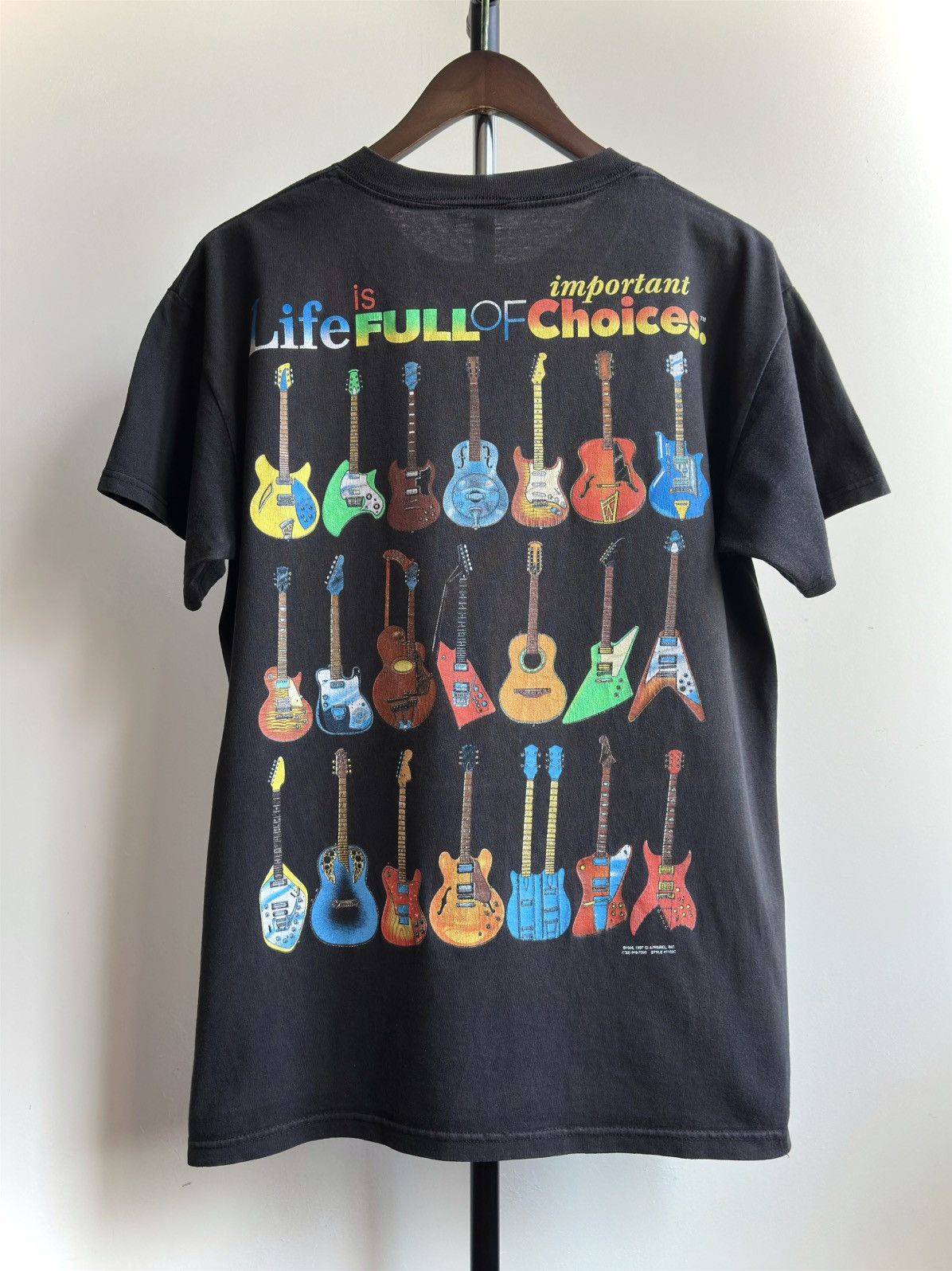 Vintage VINTAGE 1994 LIFE IS FULL OF IMPORTANT CHOICES GUITAR TEE Size US L / EU 52-54 / 3 - 1 Thumbnail