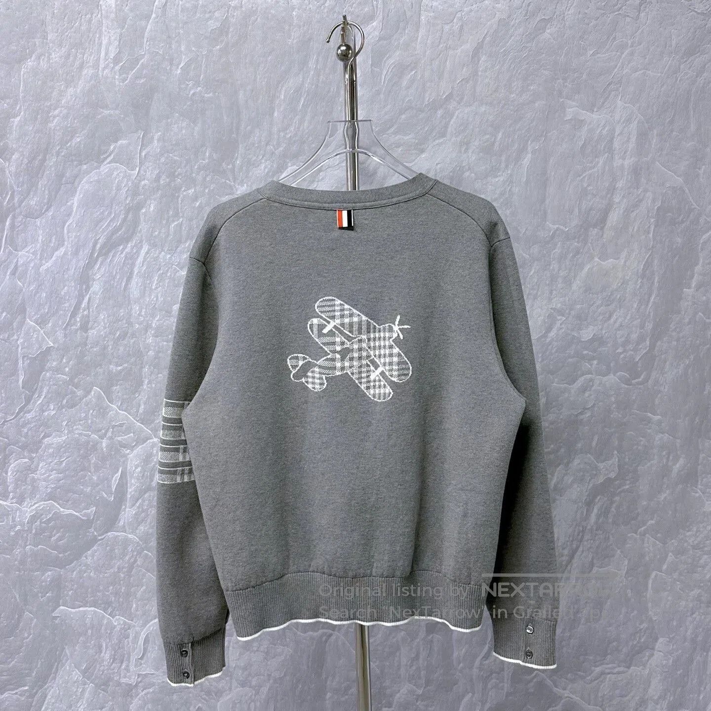 Thom Browne thom browne v-neck cardigan in gray. Size US M / EU 48-50 / 2 - 4 Thumbnail
