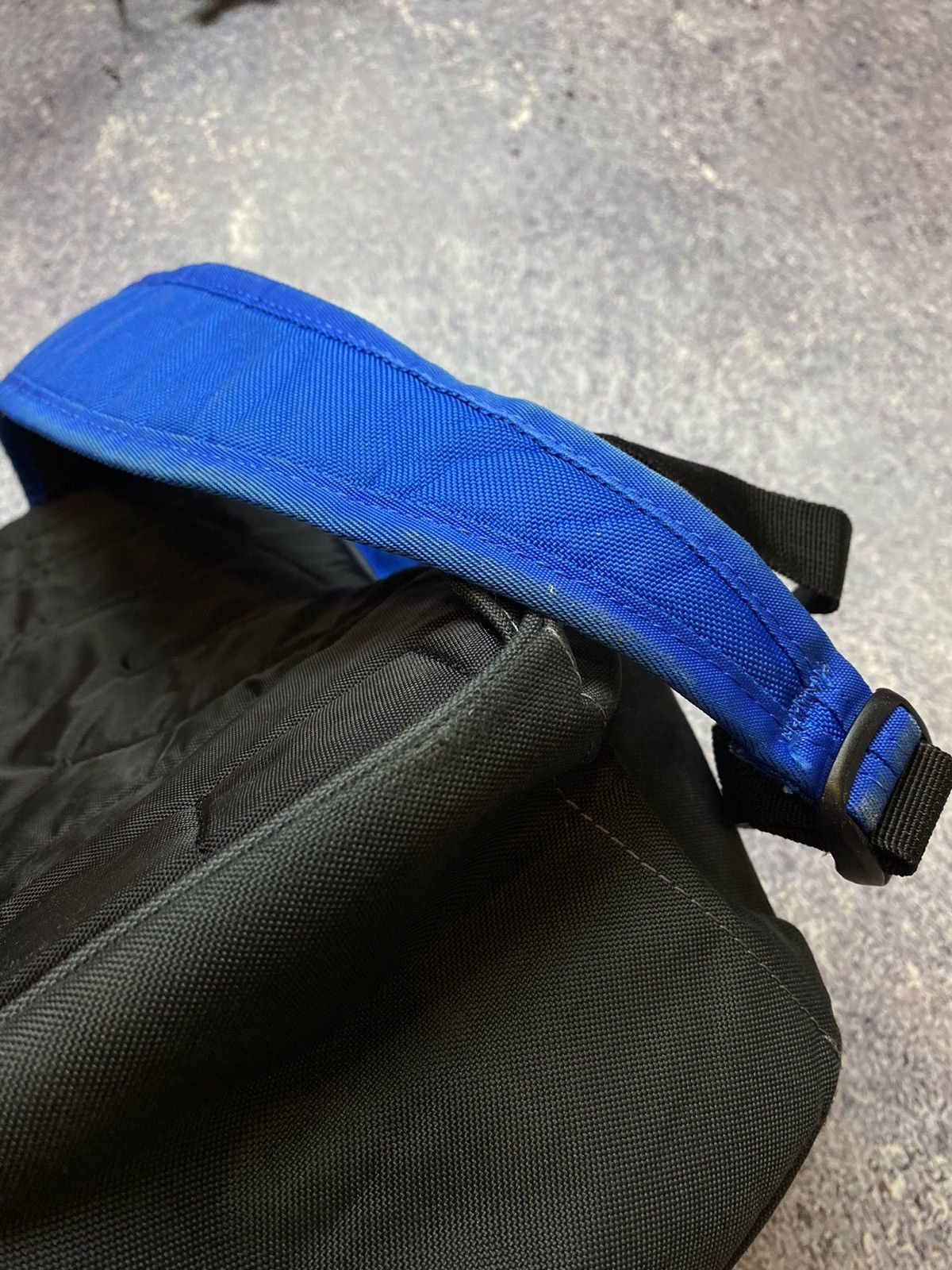 Nike × Vintage 💥VINTAGE NIKE SWOOSH BACKPACK Y2K Size ONE SIZE - 9 Thumbnail