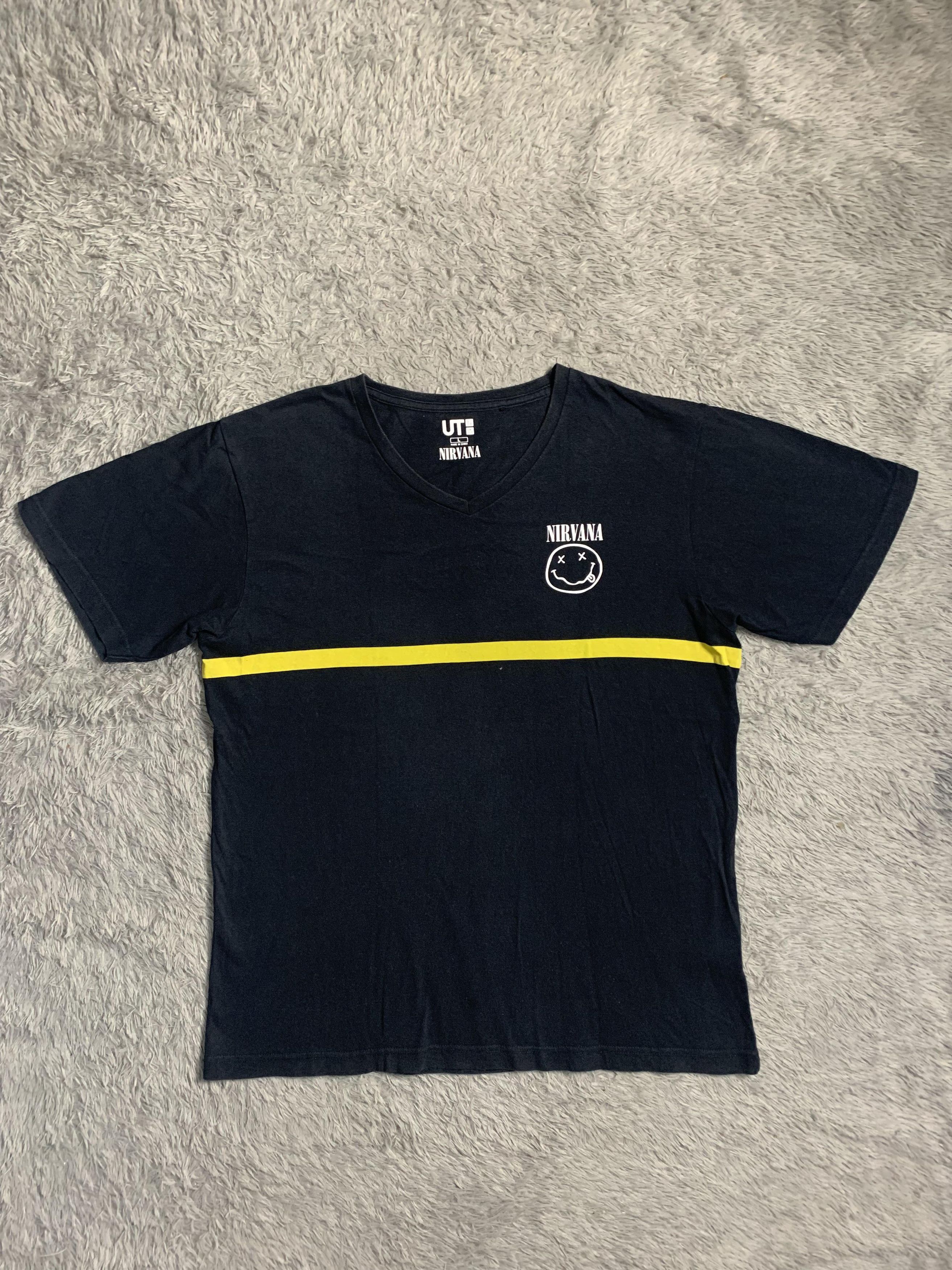 Vintage Nirvana Smiley Logo t-shirt Uniqlo Size US L / EU 52-54 / 3 - 2 Thumbnail