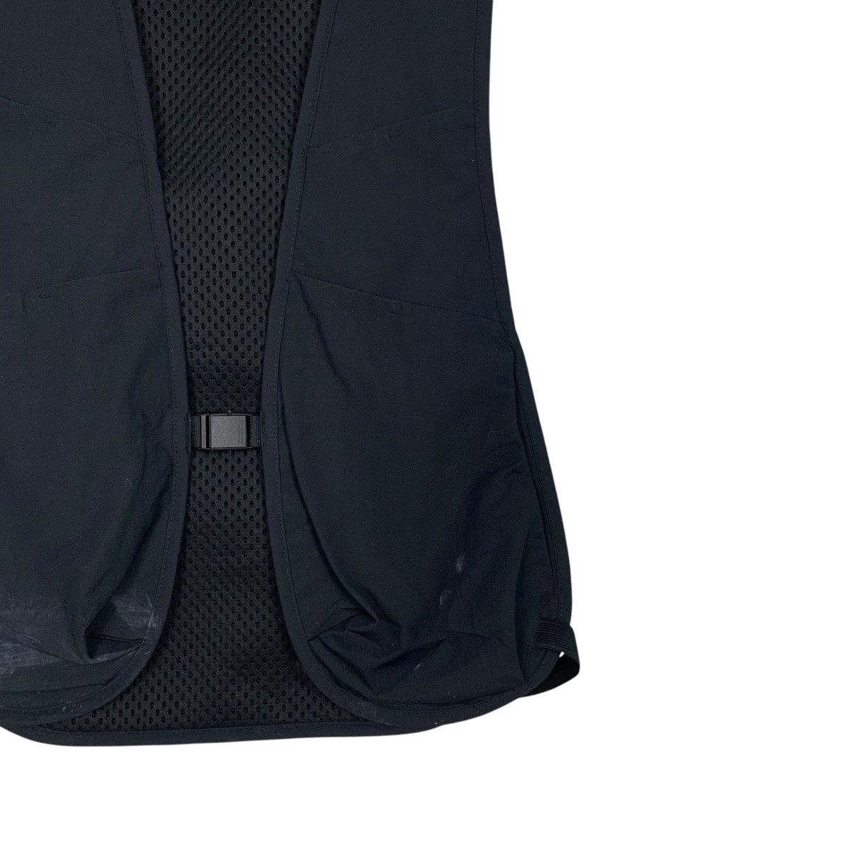 Lemaire × Uniqlo UNIQLO U LEMAIRE SPORTS VEST #2468-C111 Size L / US 10 / IT 46 - 4 Thumbnail