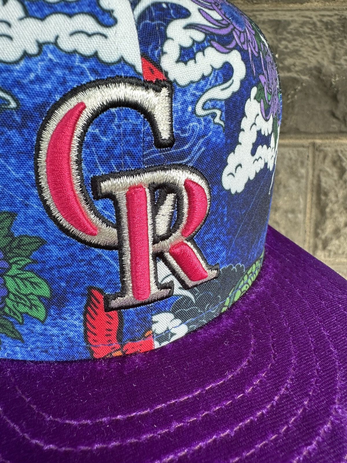 MLB × New Era × Supreme 7 1/2 Colorado Rockies 25th Anniversary Koi Pond Rockwell Size ONE SIZE - 4 Thumbnail