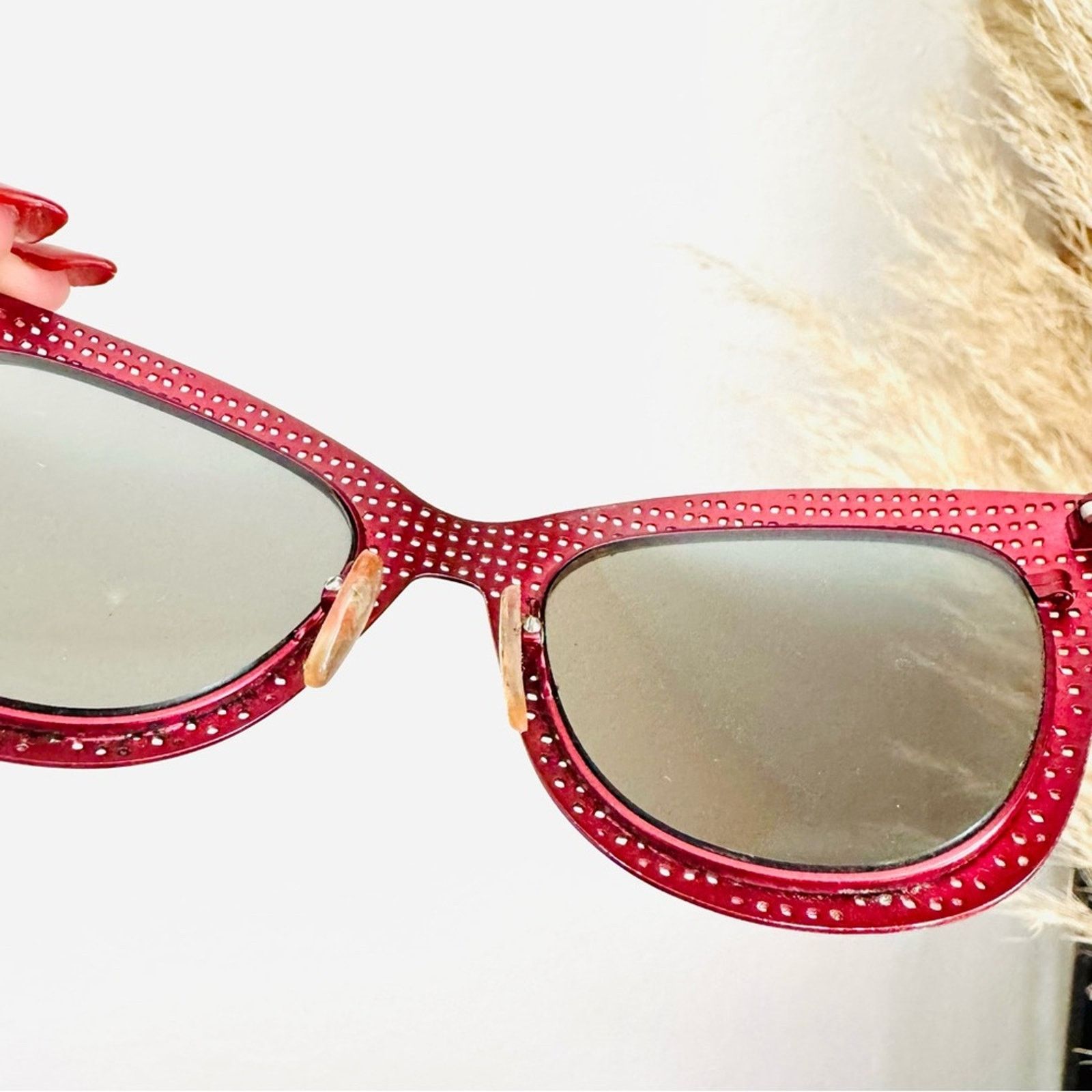 Marc Jacobs MARC JACOBS Red Woven Metal Mirror Lens $250 Sunglasses Size ONE SIZE - 8 Thumbnail
