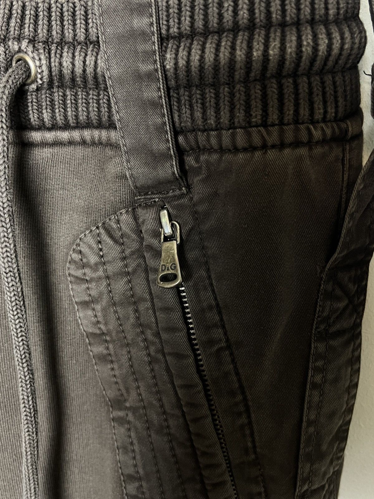Dolce & Gabbana dolce&gabbana y2k multipocket double waist cargo sweatpants Size US 32 / EU 48 - 7 Thumbnail
