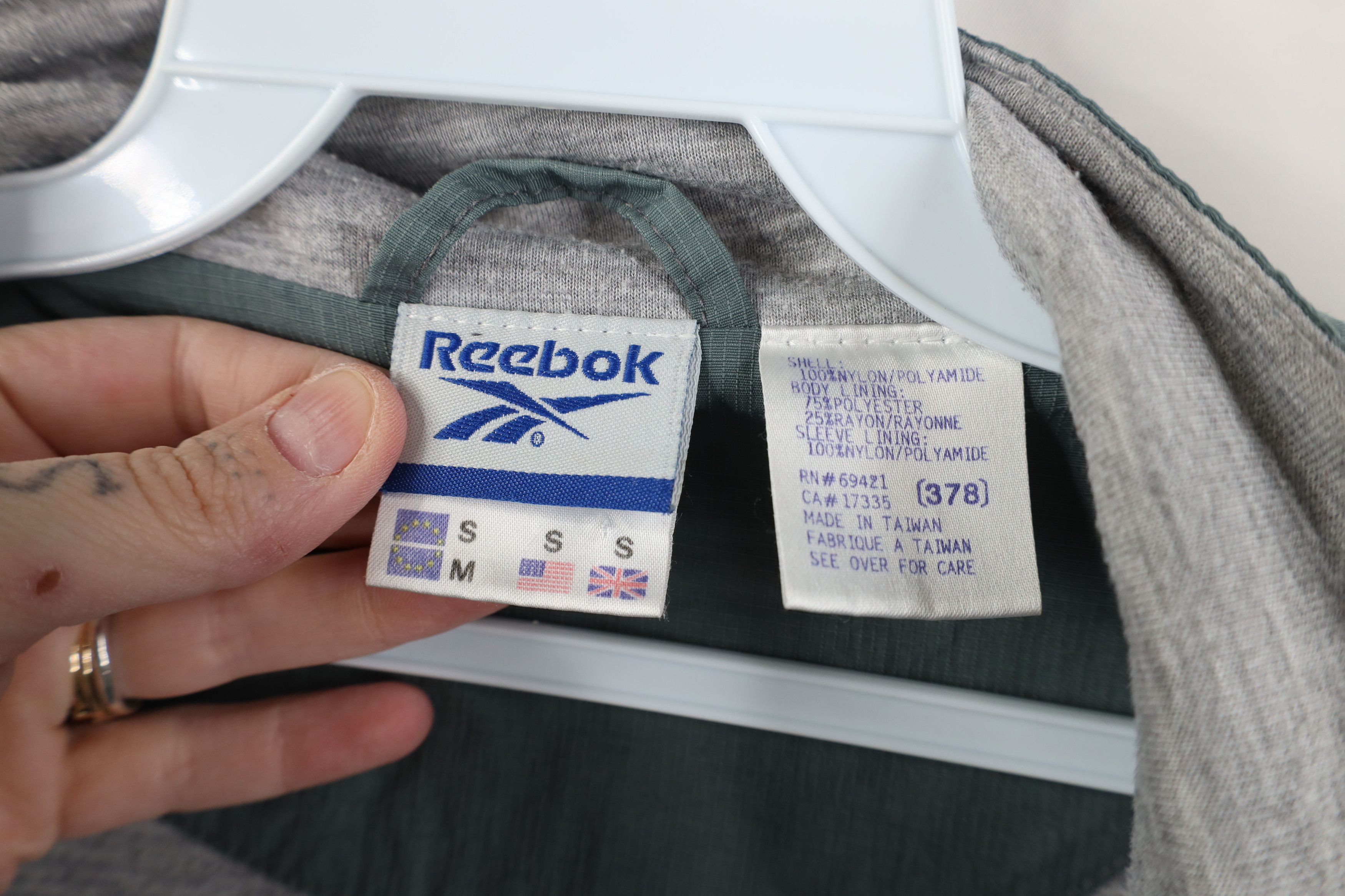 Reebok Vintage 90s Reebok Lined Ripstop Packable Windbreaker Jacket Size US S / EU 44-46 / 1 - 6 Thumbnail