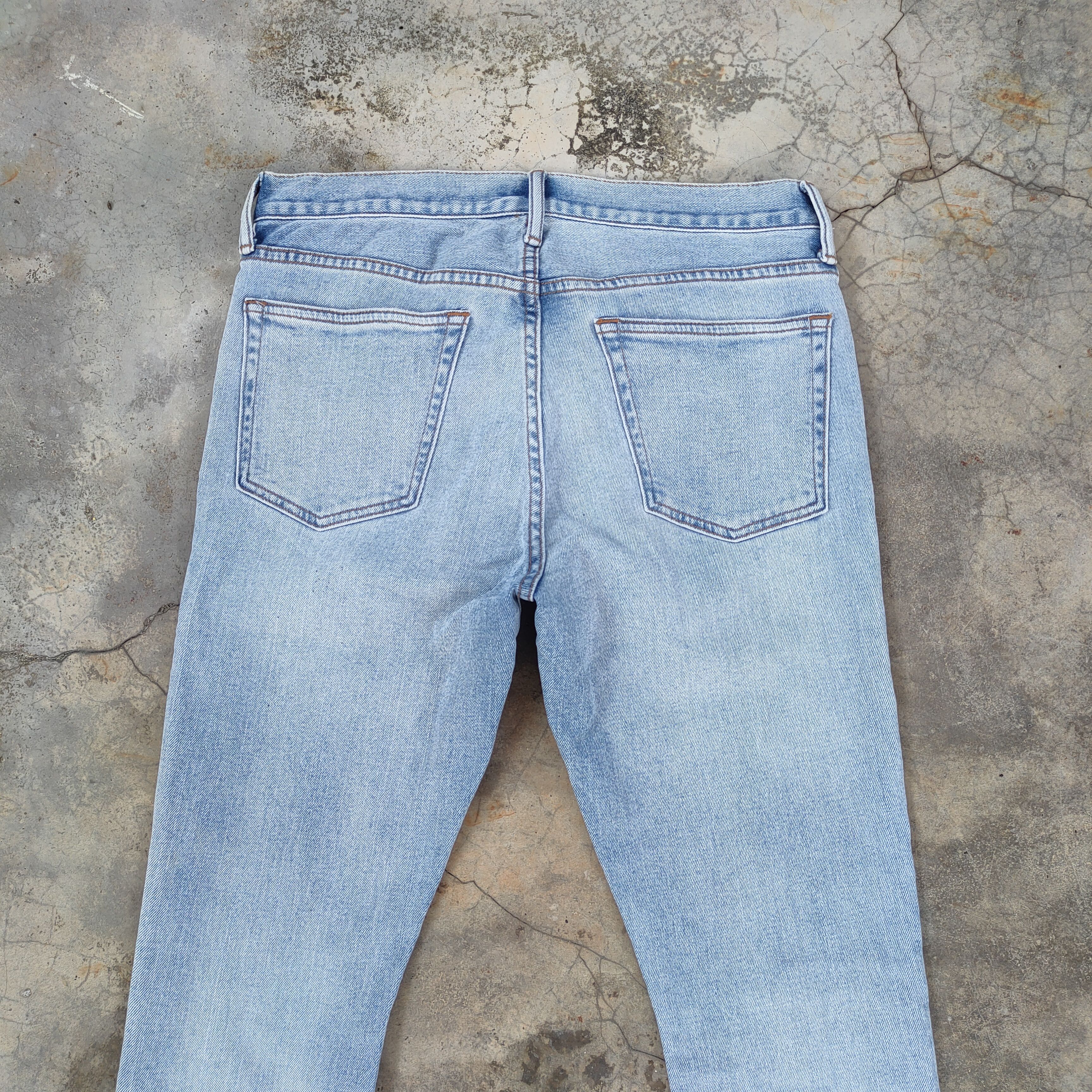 Japanese Brand VINTAGE JAPANESE FADED DISTRESSED JEANS PANTS Size US 32 / EU 48 - 9 Thumbnail