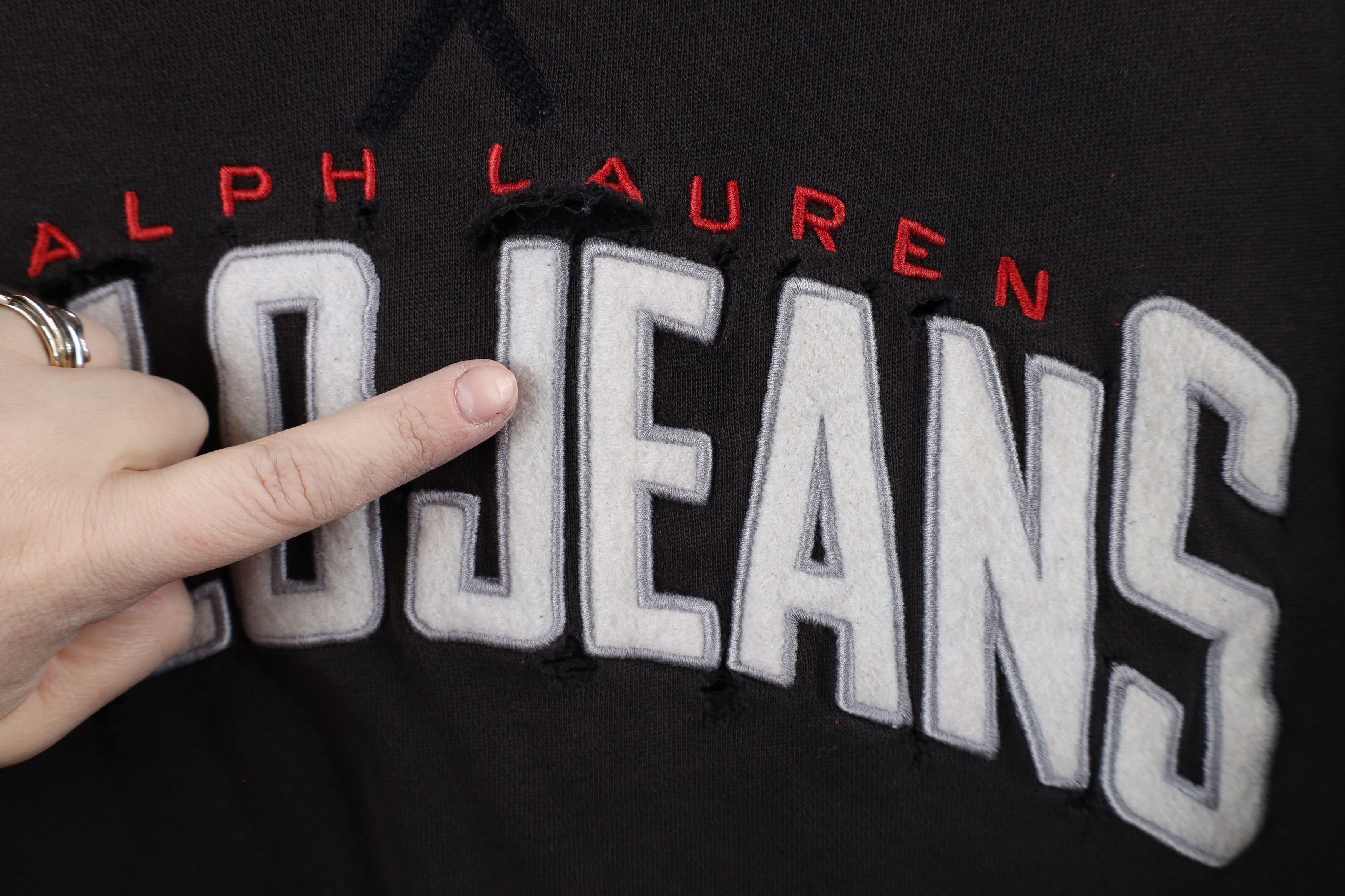Polo Ralph Lauren Vintage 90s Ralph Lauren Spell Out Crewneck Sweatshirt Black Size US L / EU 52-54 / 3 - 13 Thumbnail