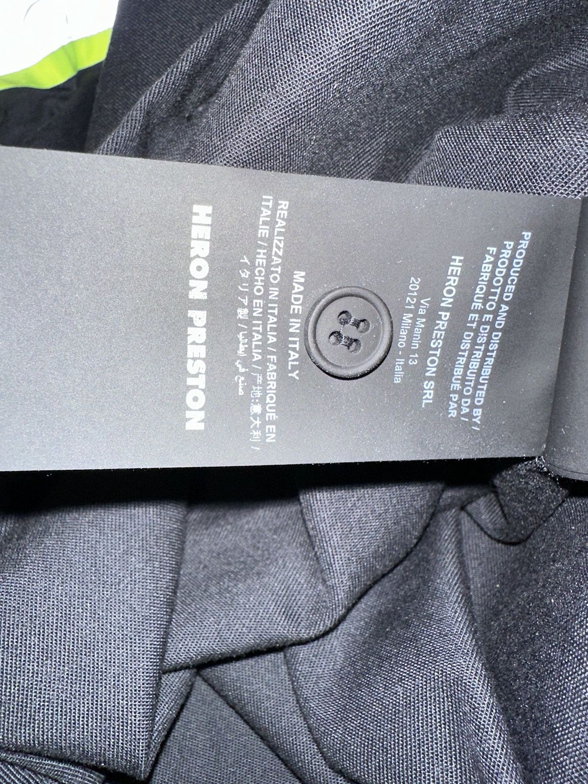 Heron Preston Heron preston xl button up reflective pre owned Size US XL / EU 56 / 4 - 8 Thumbnail