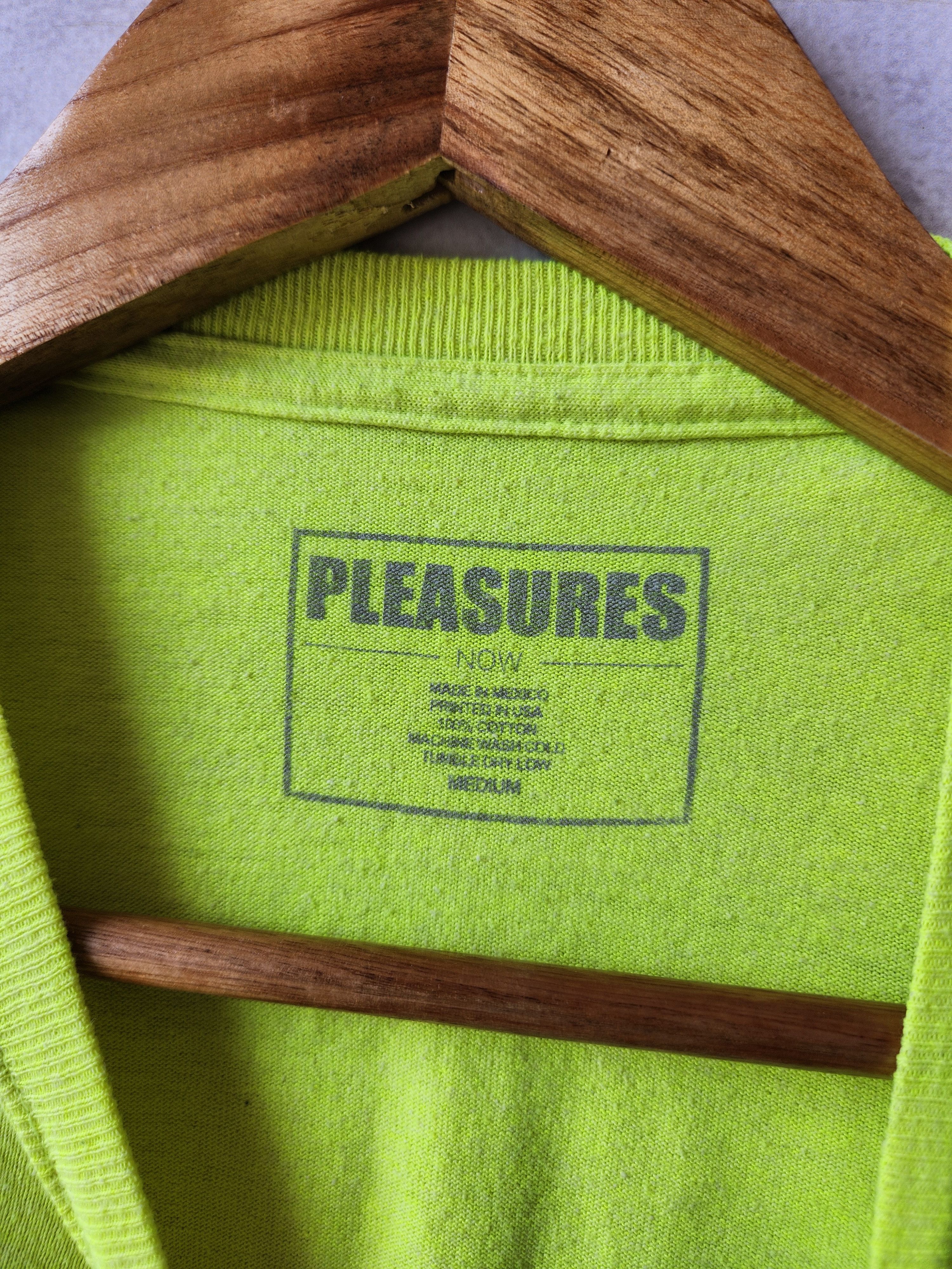 Pleasures Pleasures Karma t-Shirt neon yellow size M Size US M / EU 48-50 / 2 - 6 Thumbnail