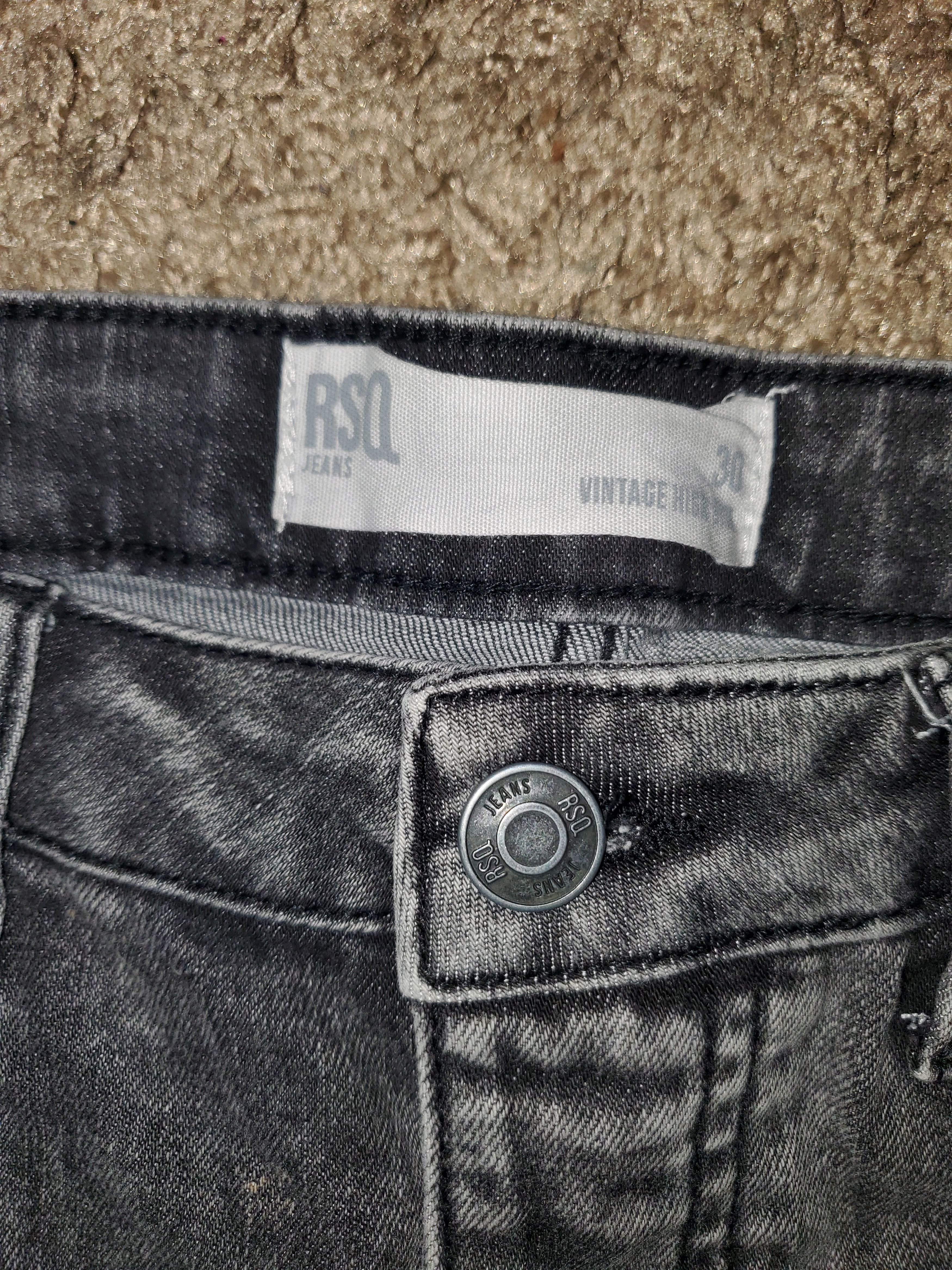 Rsq RSQ Vintage Button Fly High Rise Denim Shorts- size 30" Size 30" / US 8 / IT 44 - 2 Thumbnail