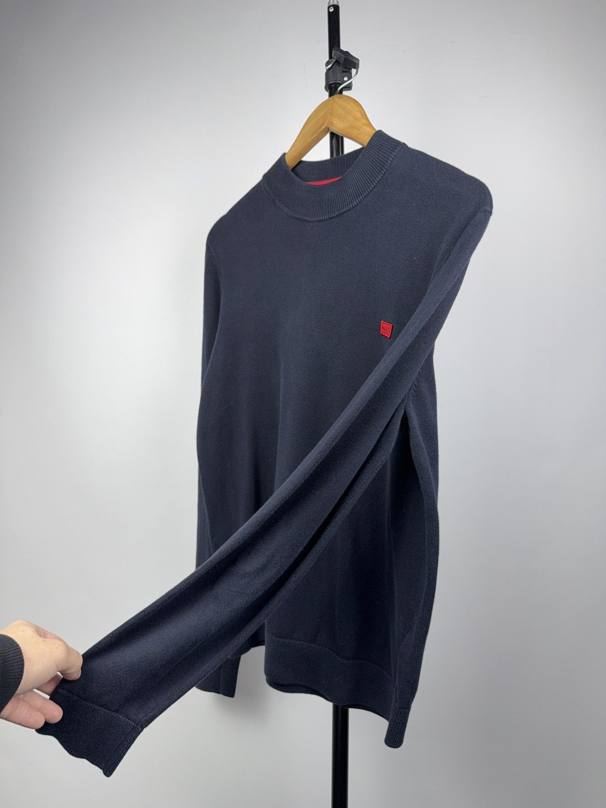 Hugo Boss Luxury 00s HUGO Boss Red Label Logo Patch Knit Sweater Size US M / EU 48-50 / 2 - 4 Thumbnail