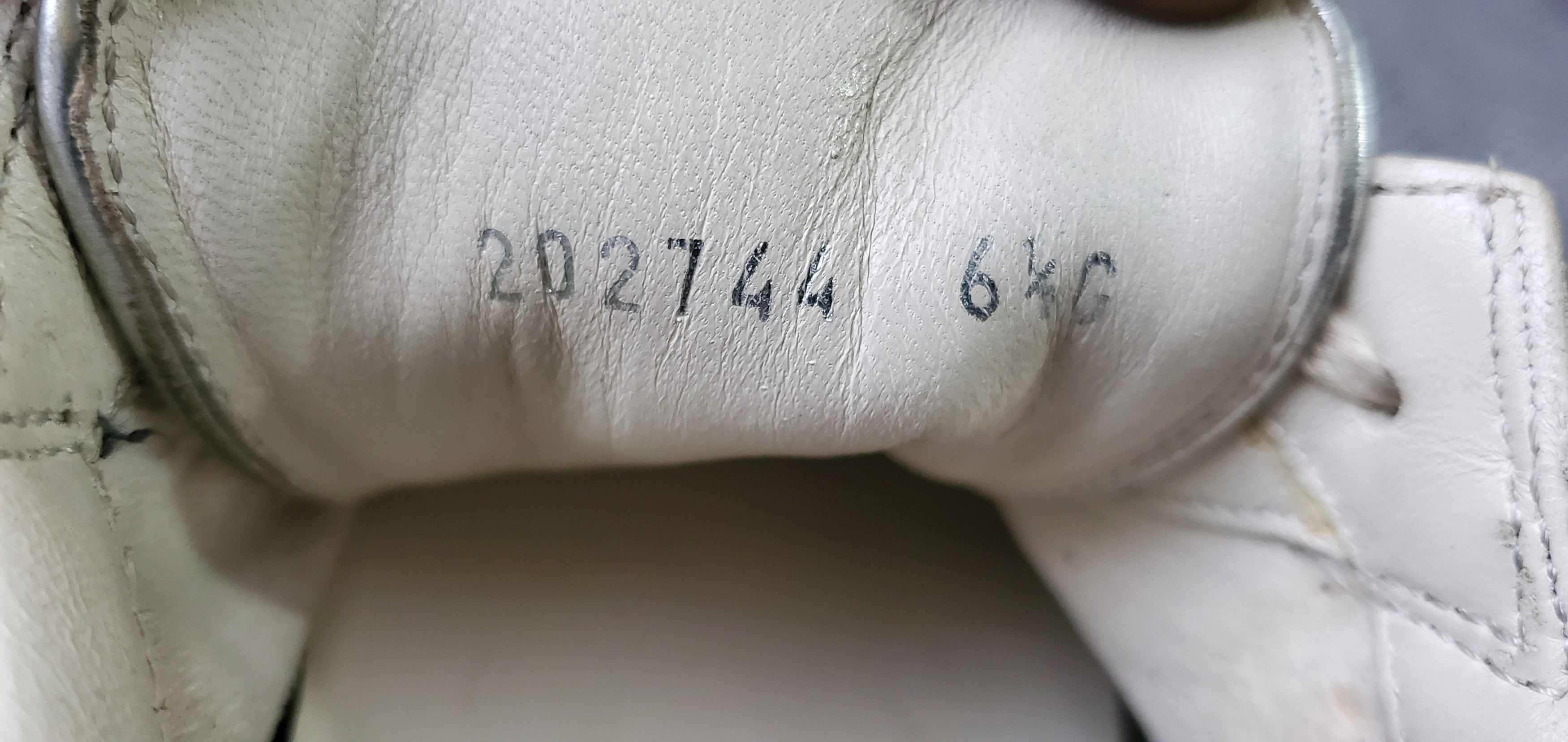 Gucci Gucci GG Canvas Lo Top Sneakers Size US 7 / EU 40 - 8 Thumbnail