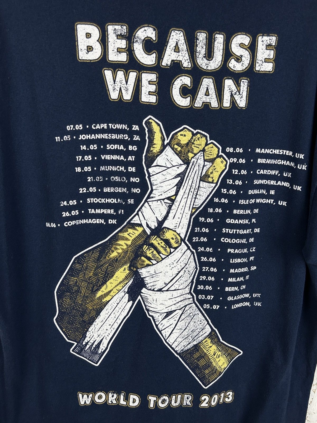Band Tees Vintage Bon Jovi 2013 Because We Can Tour T-Shirt Blue L Size US XL / EU 56 / 4 - 5 Thumbnail
