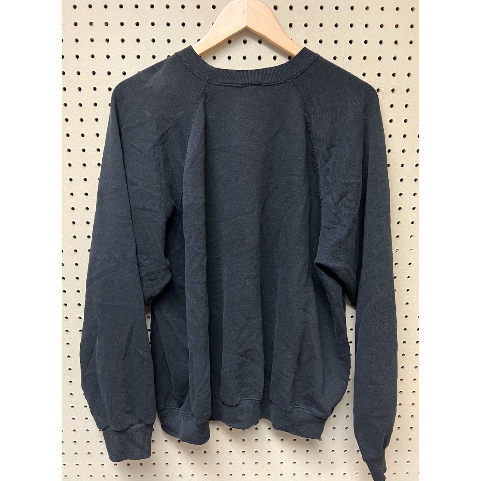 Hanes VINTAGE Hanes Sweatshirt XL Black 80s Weathervane Crewneck USA Unisex Adults Pullover Cotton Blend Size US XL / EU 56 / 4 - 2 Thumbnail
