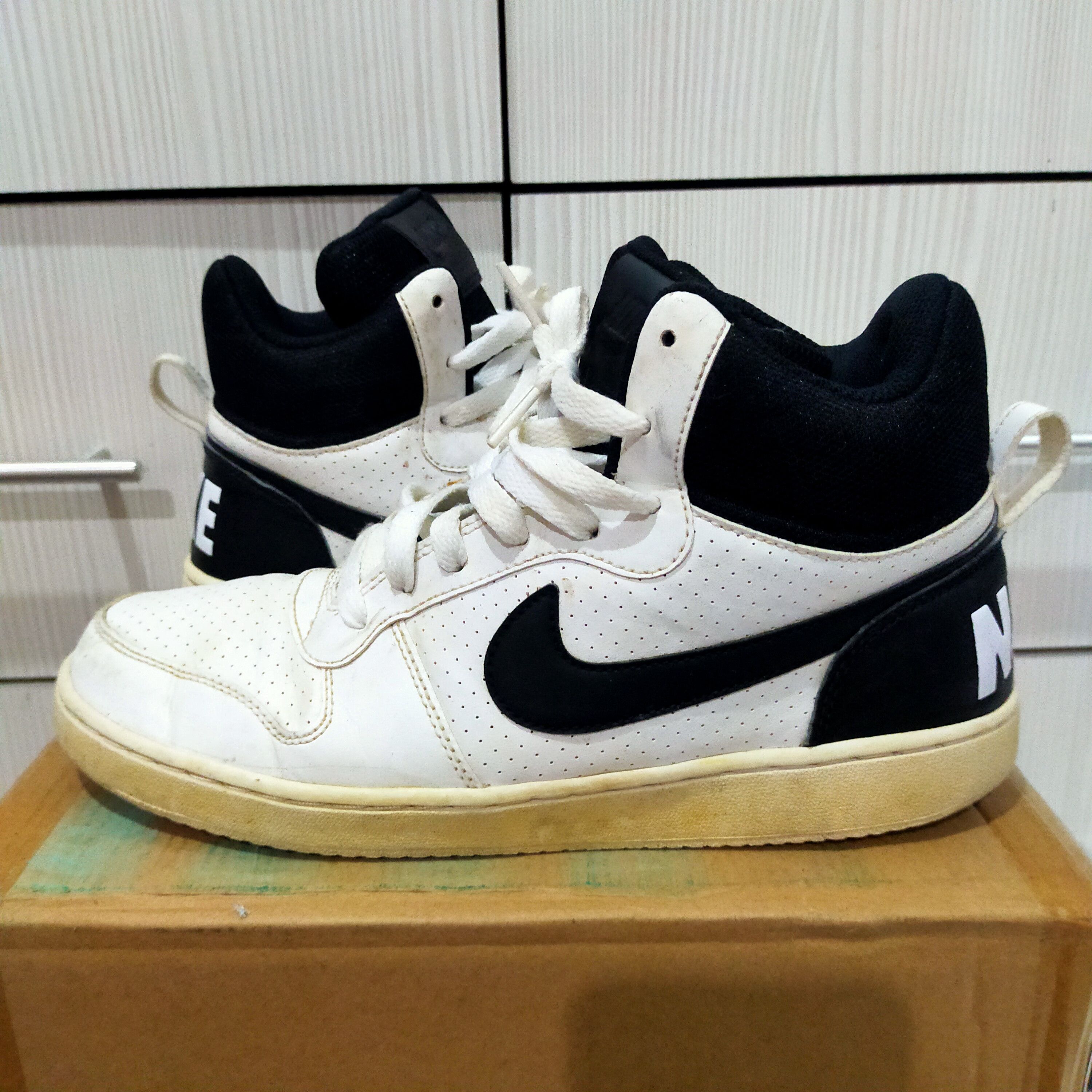 Nike Nike Court Borough Mid SL Sneakers Size US 8 / EU 41 - 2 Thumbnail