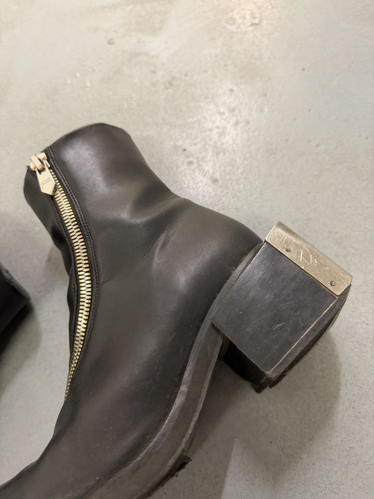 GmbH GmbH Asymmetric Zip Ankle Leather Boots Size US 7 / EU 40 - 6 Thumbnail