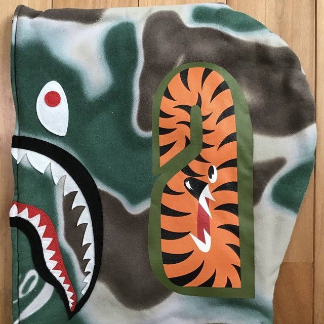 Bape BAPE LIQUID CAMO SHARK FULL ZIP HOODIE a bathing ape Size US M / EU 48-50 / 2 - 5 Thumbnail