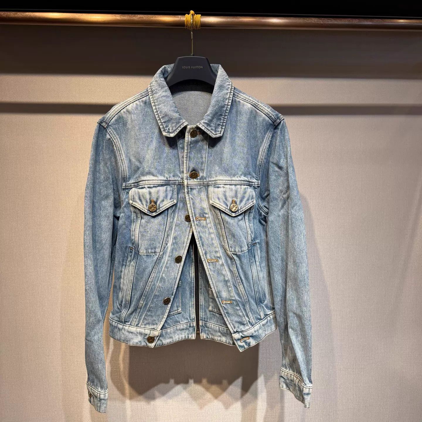 Louis Vuitton Louis Vuitton Blue Washed Two-Tone Denim Jacket Size US S / EU 44-46 / 1 - 1 Thumbnail