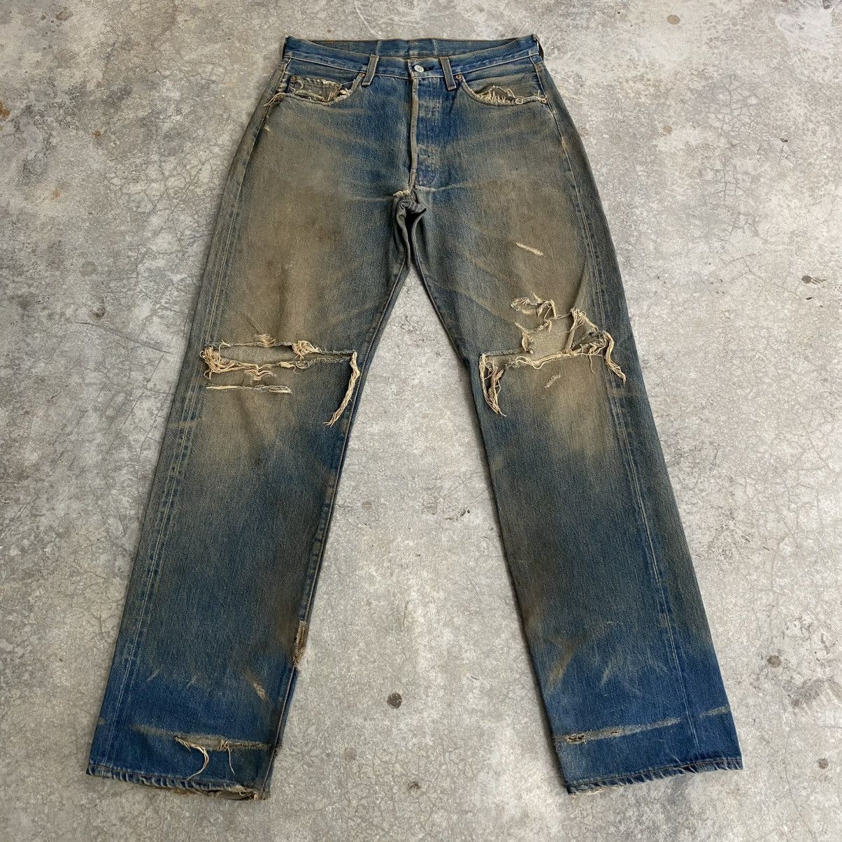 Levi's Thrashed! Vintage 90’s Levis 501 Big E Selvedge Jeans Size US 32 / EU 48 - 2 Thumbnail