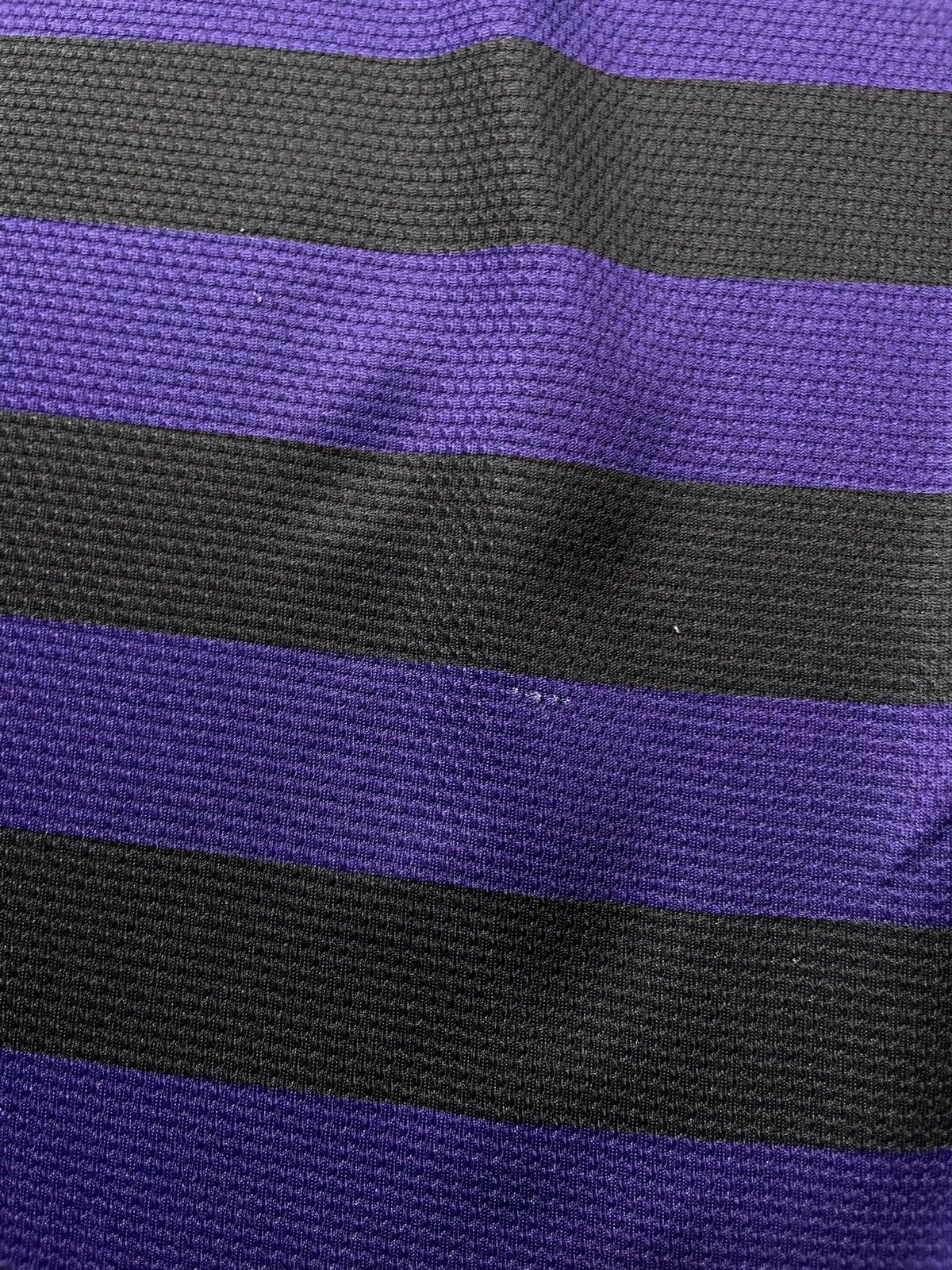 Vintage Vintage Nike Arsenal purple striped rare size L away Size US L / EU 52-54 / 3 - 8 Thumbnail