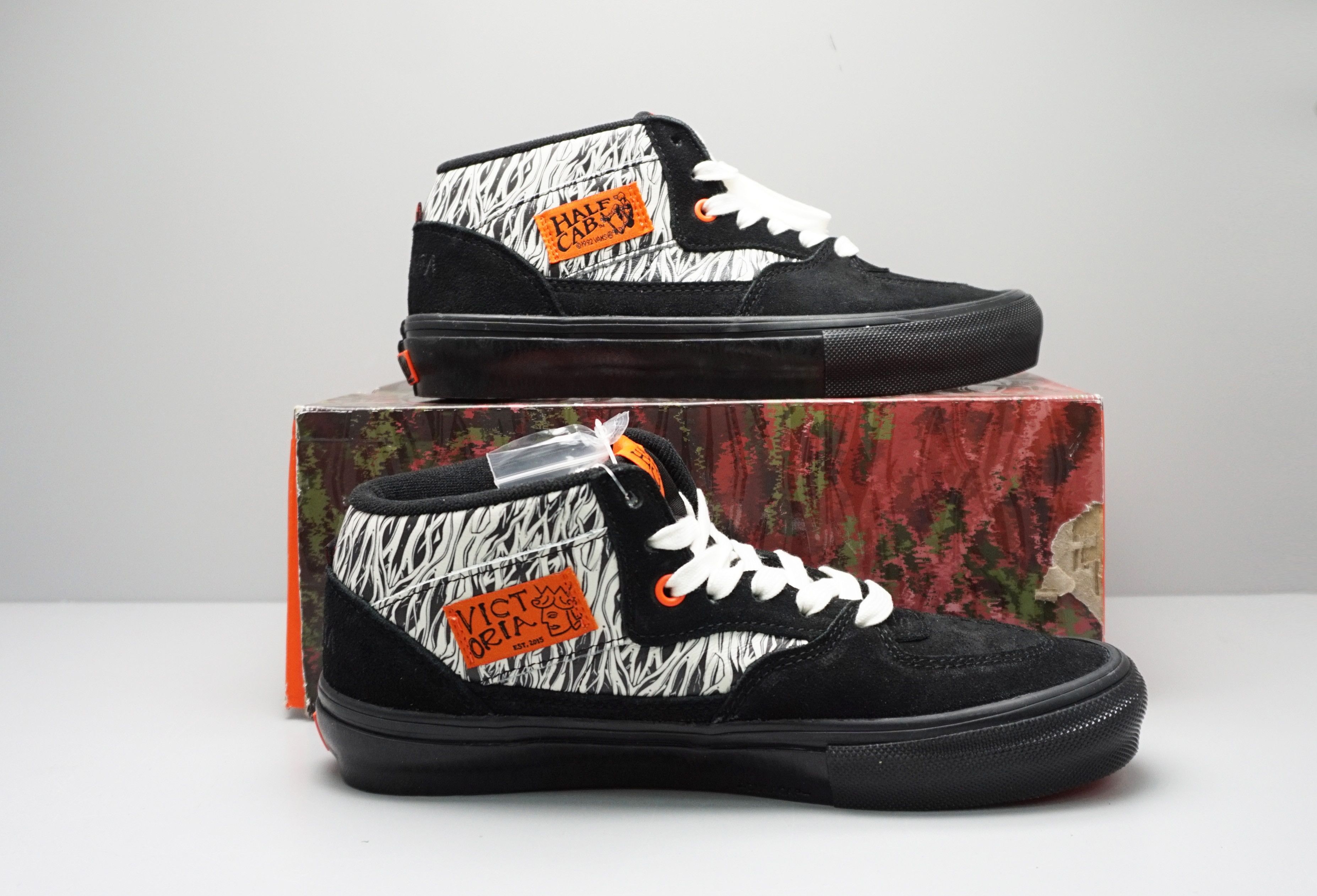 Vans Vans x Victoria Skate Half Cab Sneakers | Grailed