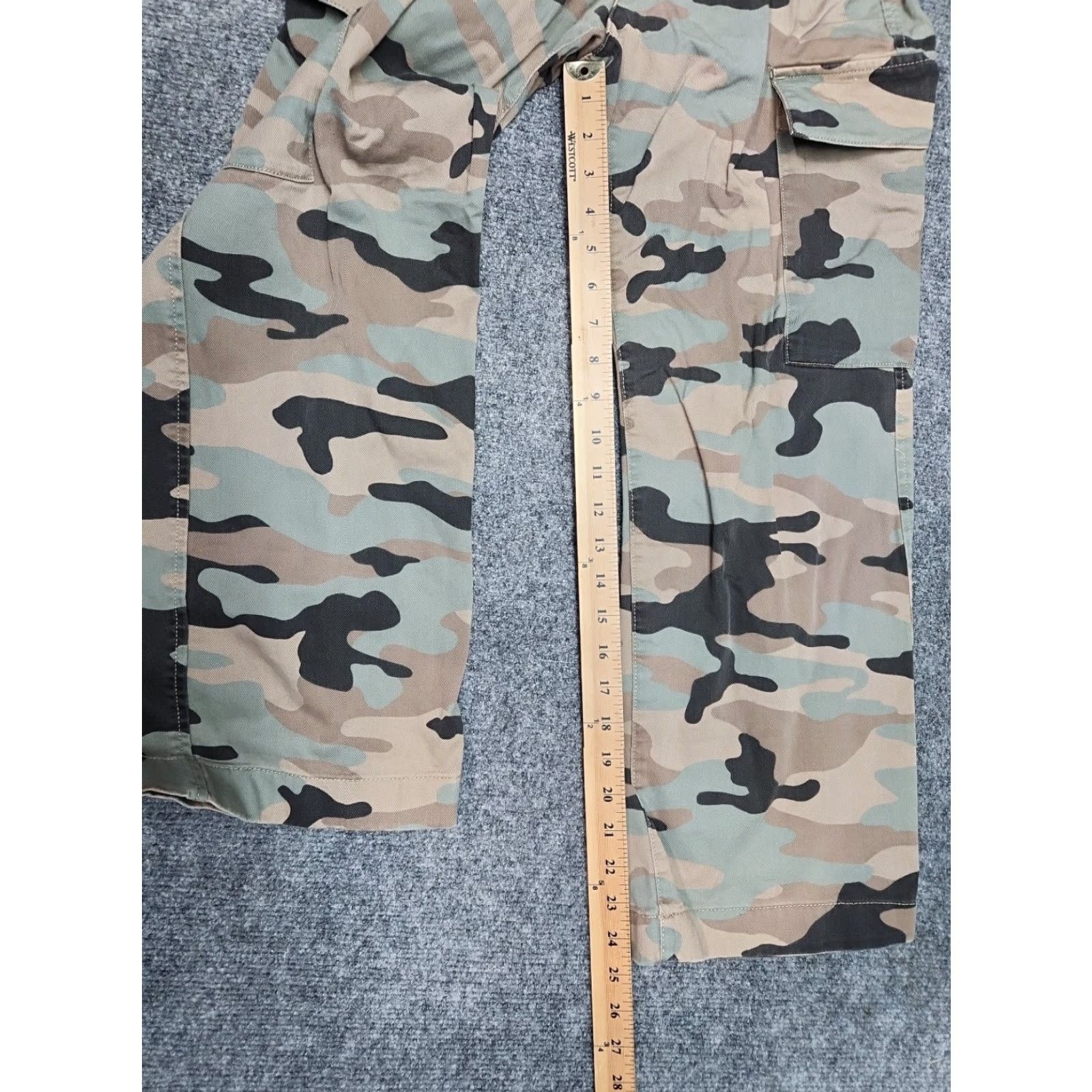 Gap VINTAGE Gap Pants Women 00 Petite Green Camo Army Cargo Military Utility Size 24" / US 00 / IT 34 - 7 Thumbnail