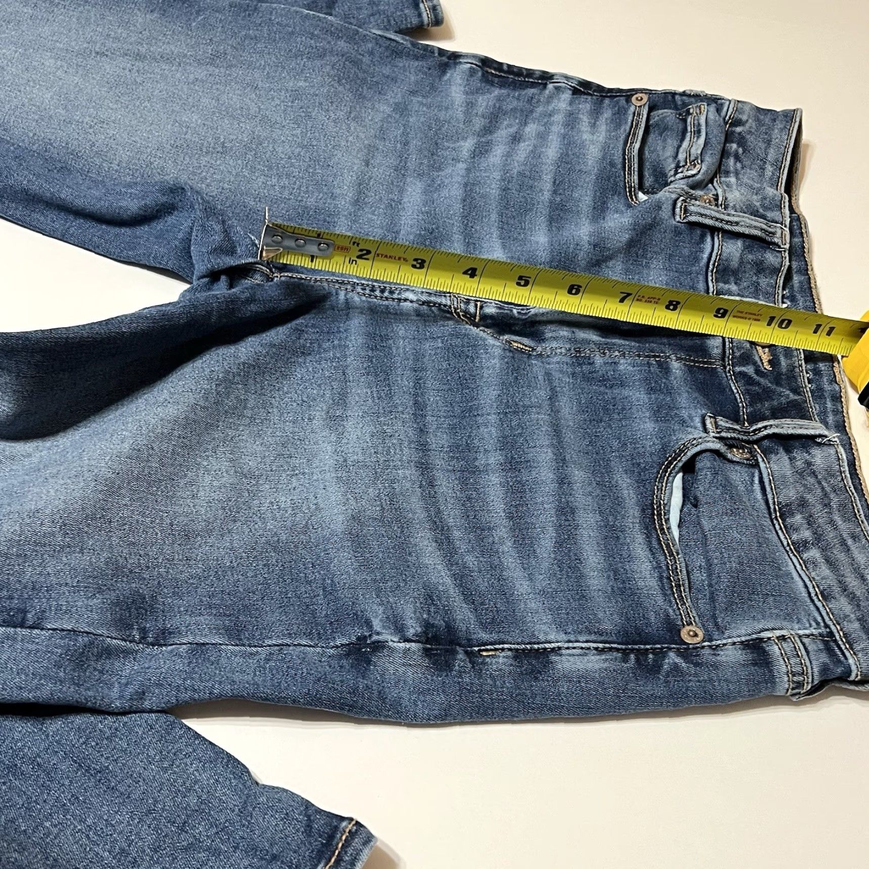 American Eagle Outfitters VINTAGE? No. American Eagle Jeans Womens 10 Regular High-Rise Skinny Kick Blue Denim 5-Pocket Stretch Reg 29x31 Womens Jeans Size 32" / US 10 / IT 46 - 4 Thumbnail