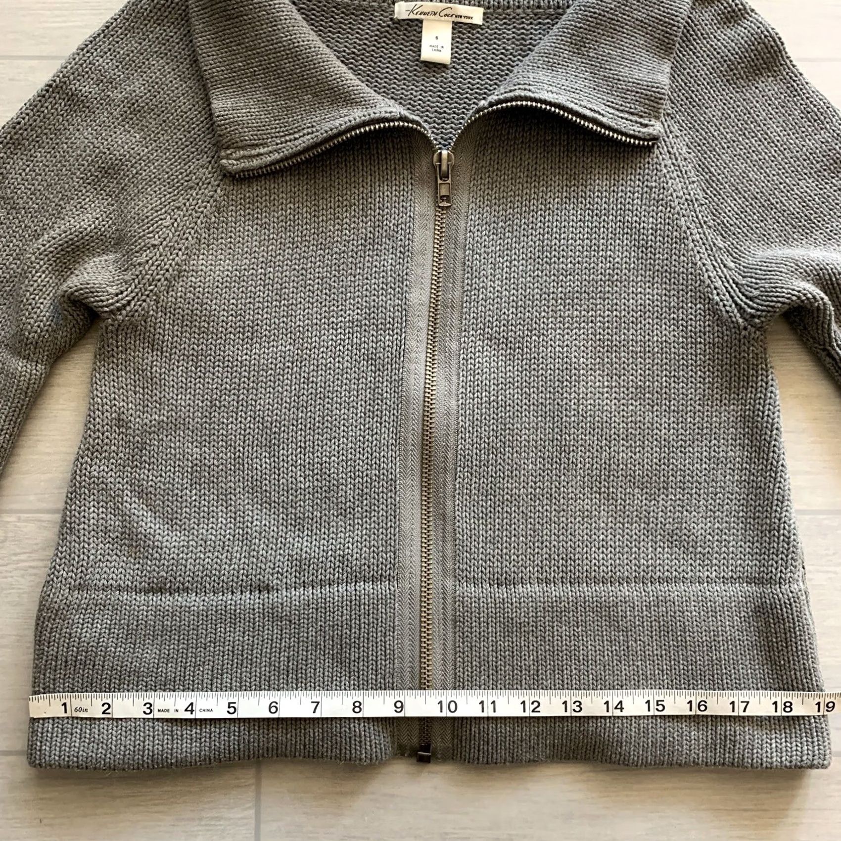 Kenneth Cole Kenneth Cole Reaction Cardigan Sweater Womens S Gray Zip Front Knit 3/4 Sleeve Size S / US 4 / IT 40 - 6 Thumbnail