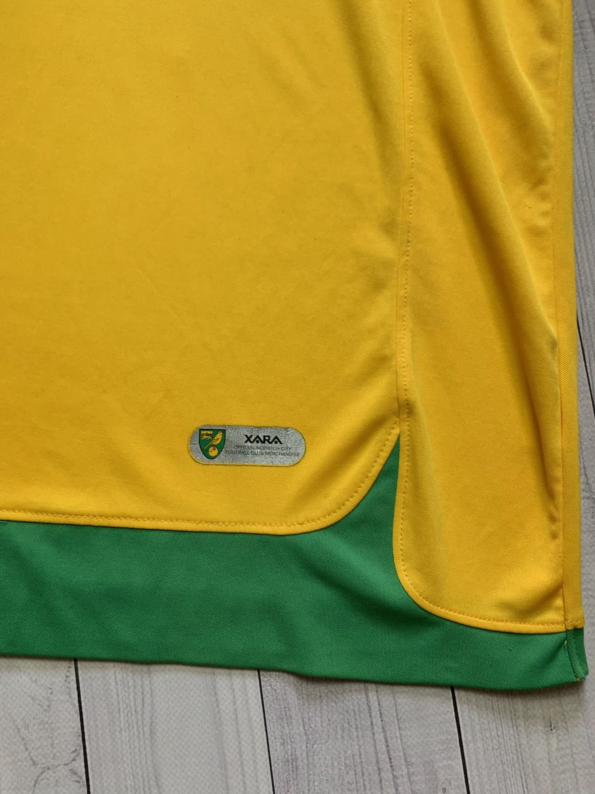 Vintage Norwich city soccer jersey yellow Size XXL Size US XXL / EU 58 / 5 - 5 Thumbnail