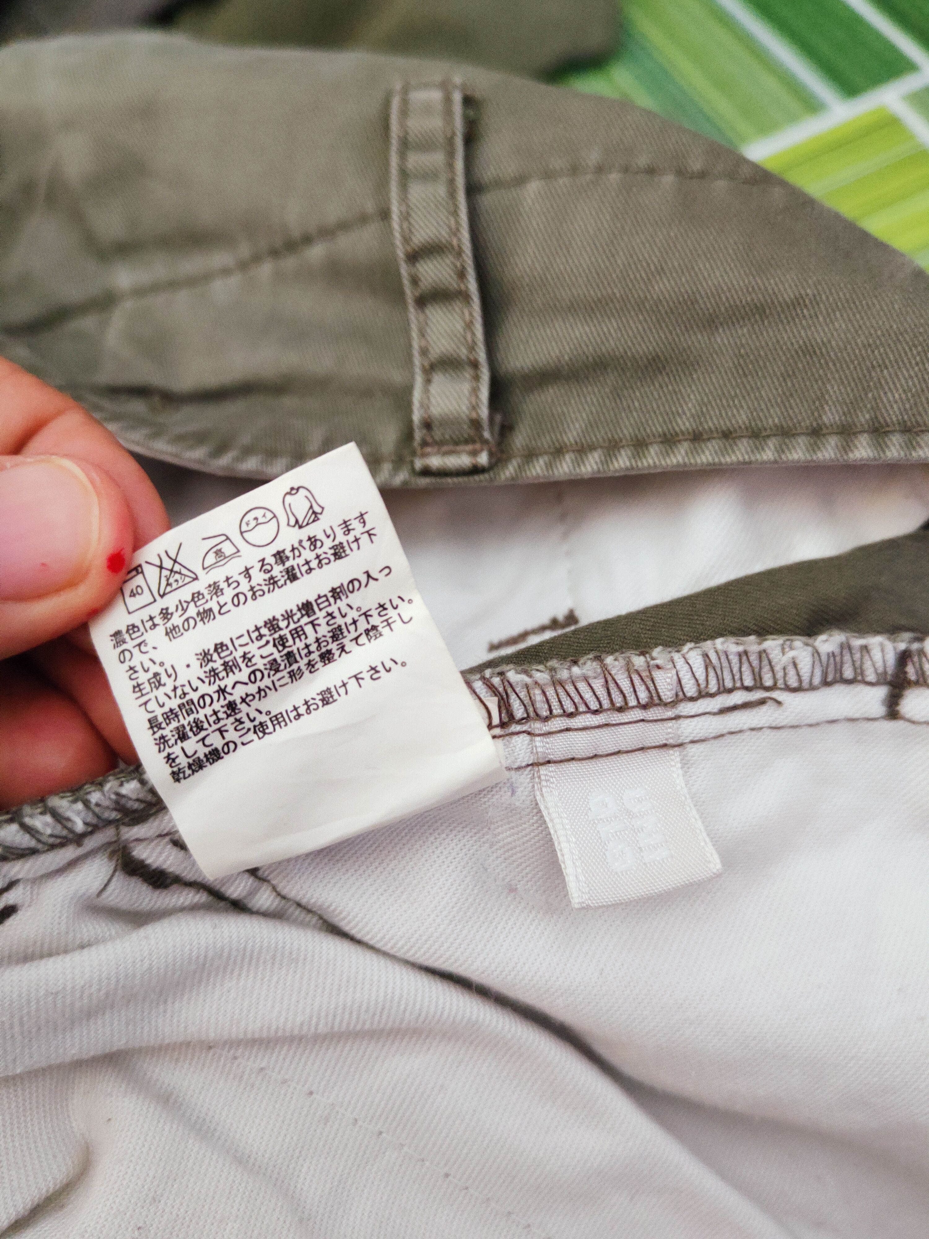 Japanese Brand Uniqlo Green Multipocket Tactical Cargo Pants #W213 Size US 35 - 14 Thumbnail