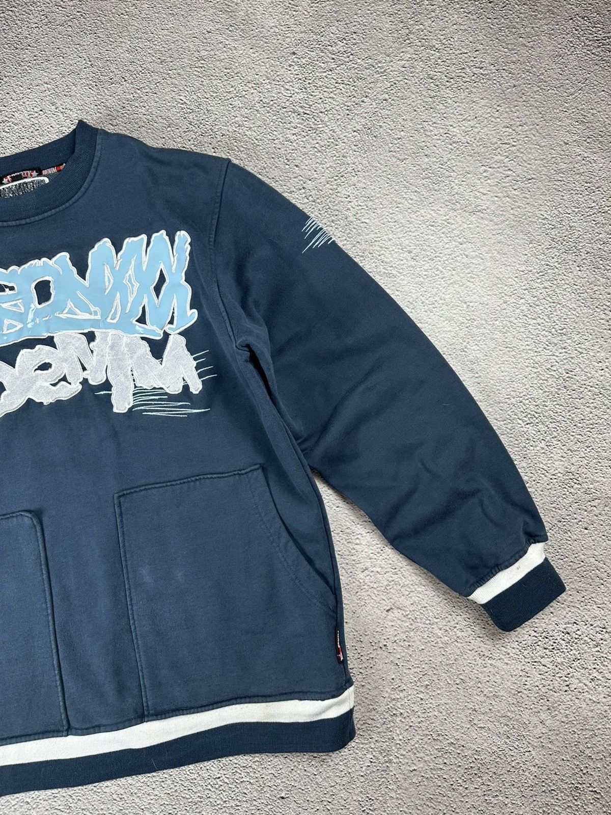 Japanese Brand BPMW Denim Graffiti Sweatshirt Navy Vintage Y2K Faded SK8 Size US XL / EU 56 / 4 - 5 Thumbnail
