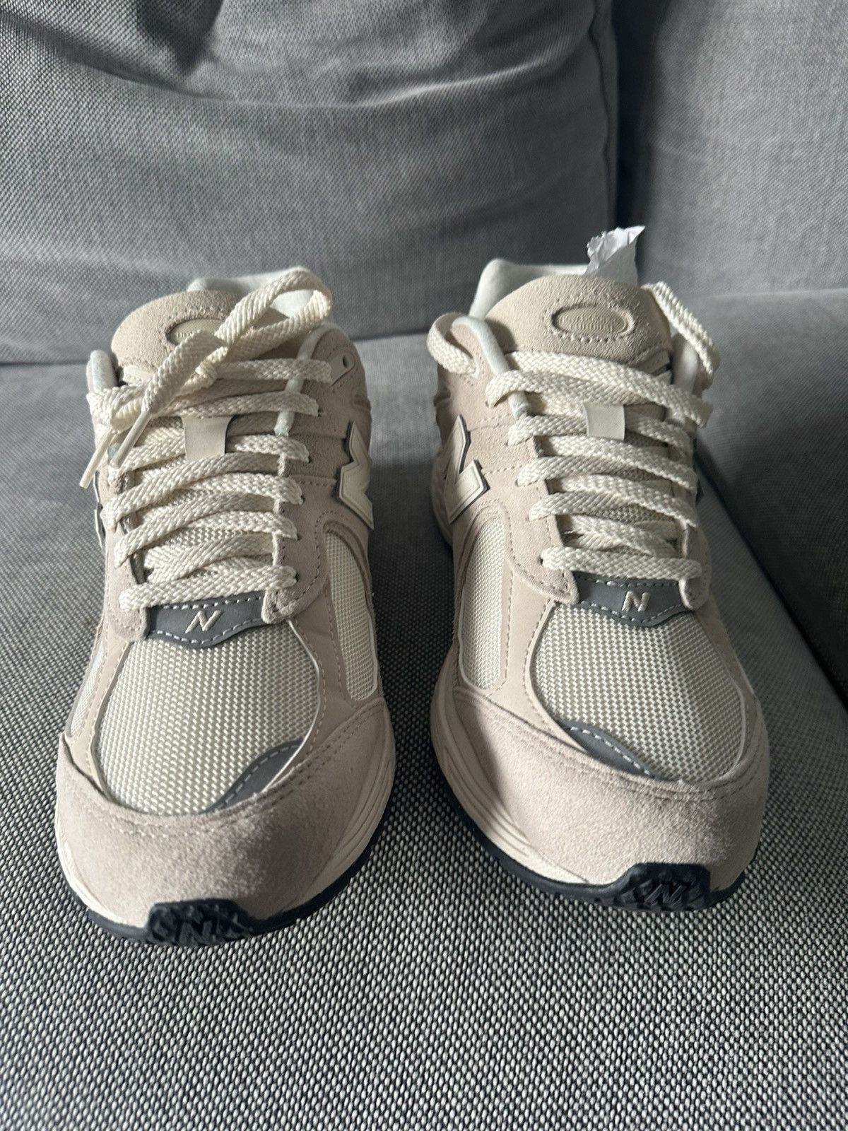 New Balance New Balance 2002R (Taupe) Size US 9 / EU 42 - 4 Thumbnail